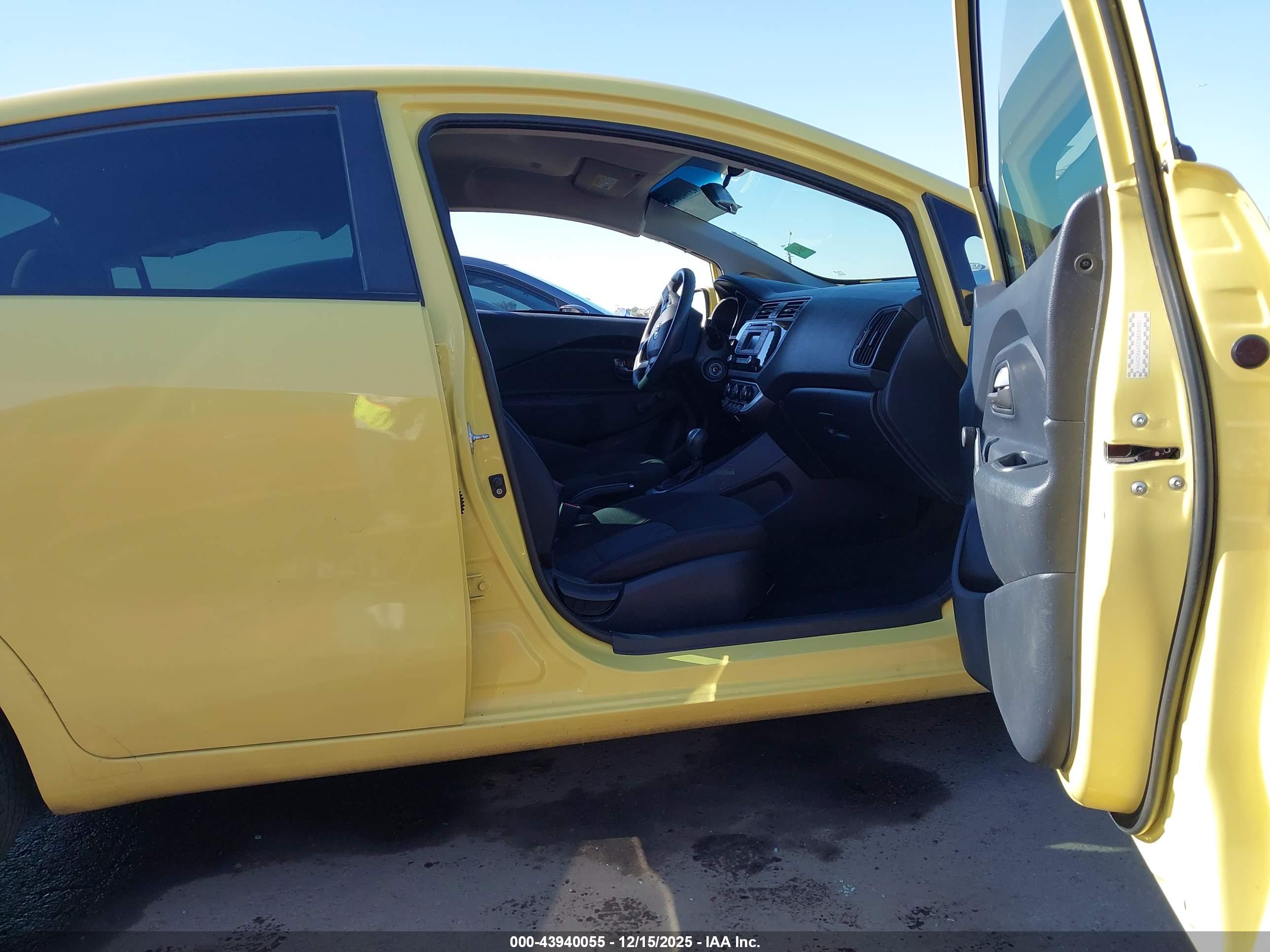 KIA RIO image 5
