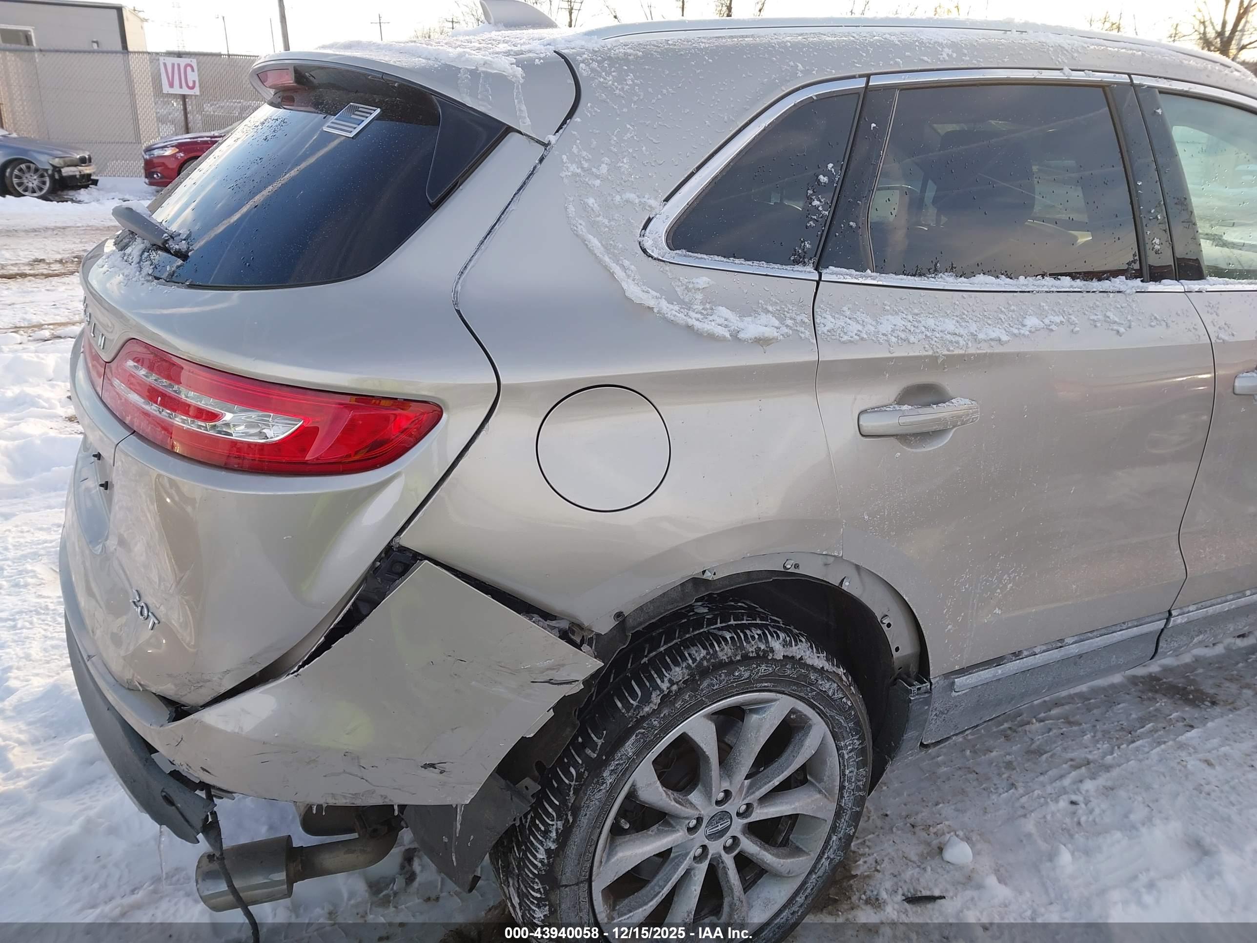 LINCOLN MKC image 6