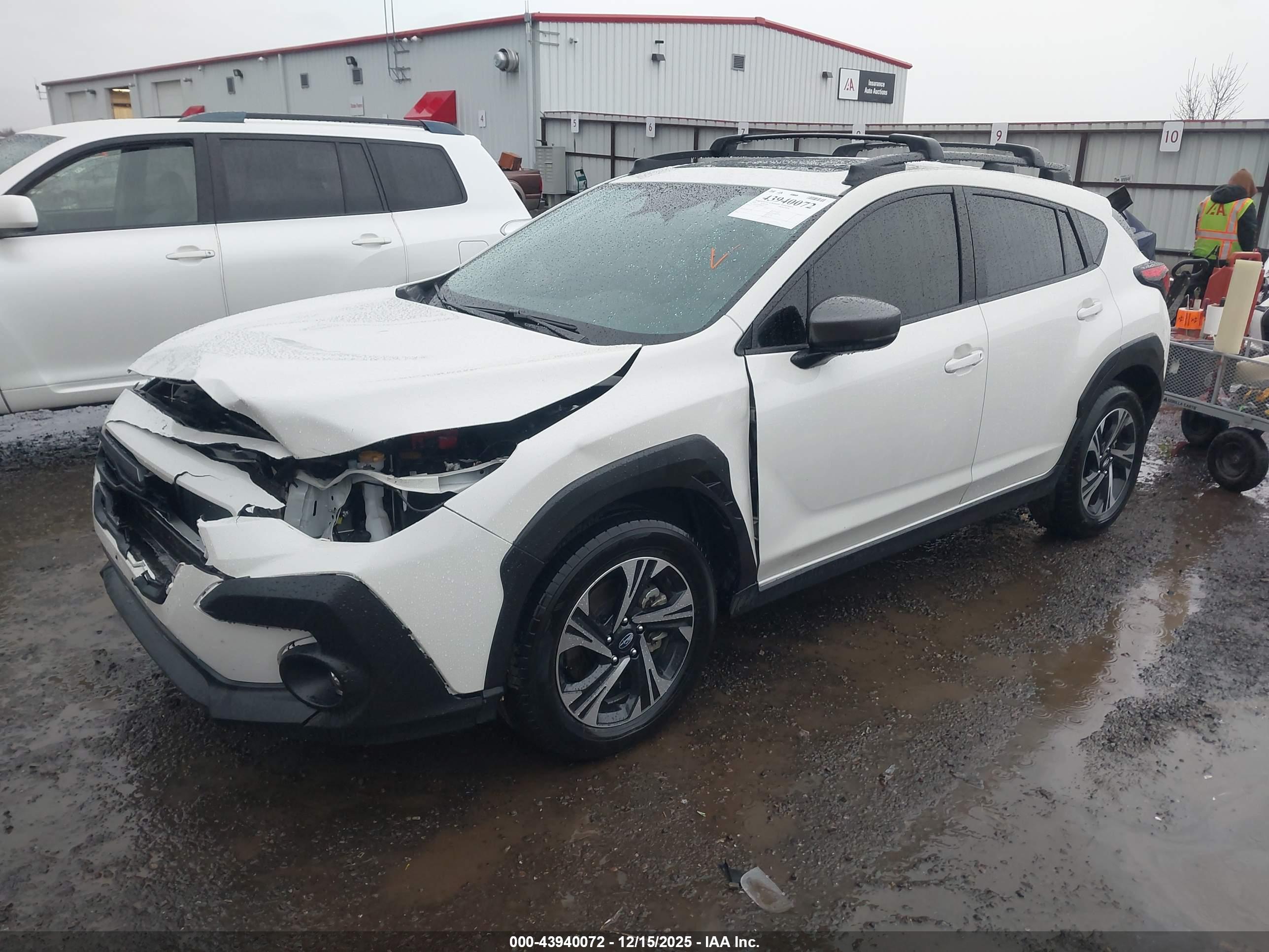 SUBARU CROSSTREK image 2