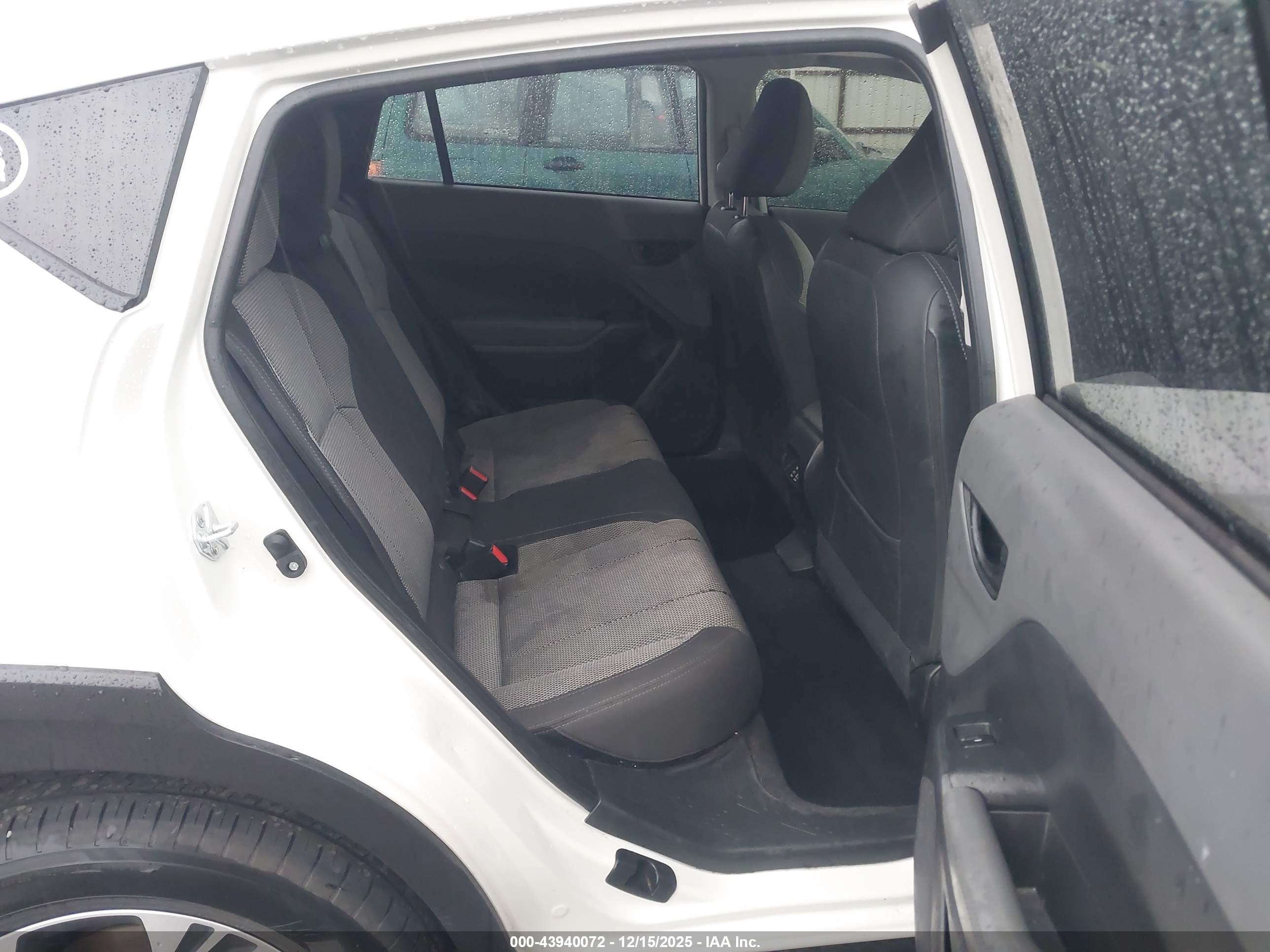 SUBARU CROSSTREK image 8