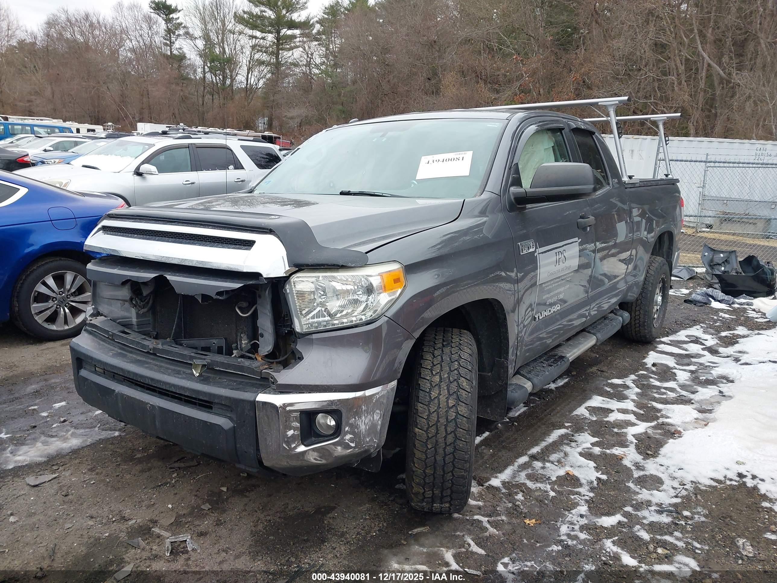 TOYOTA TUNDRA image 2