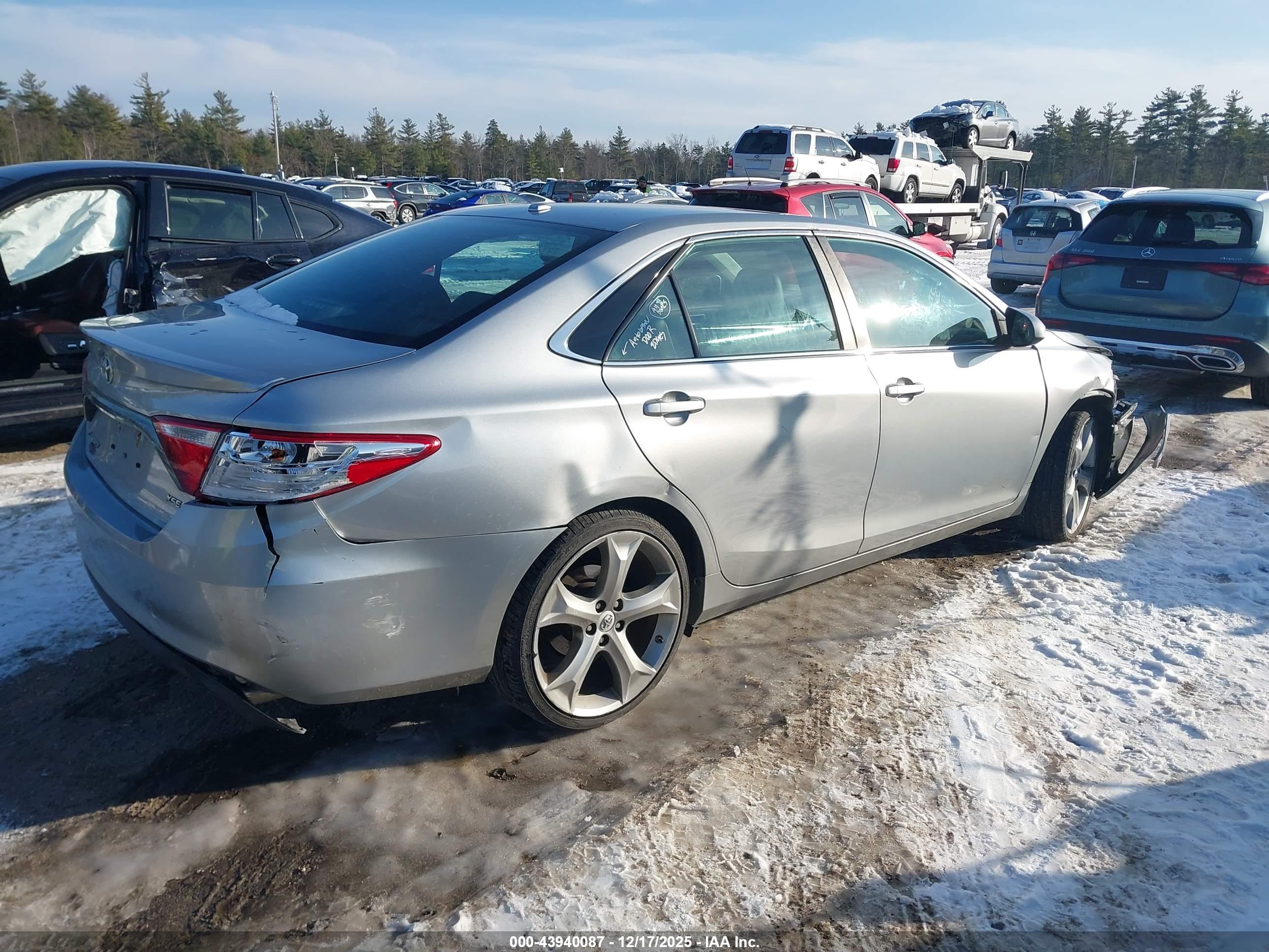 TOYOTA CAMRY image 4