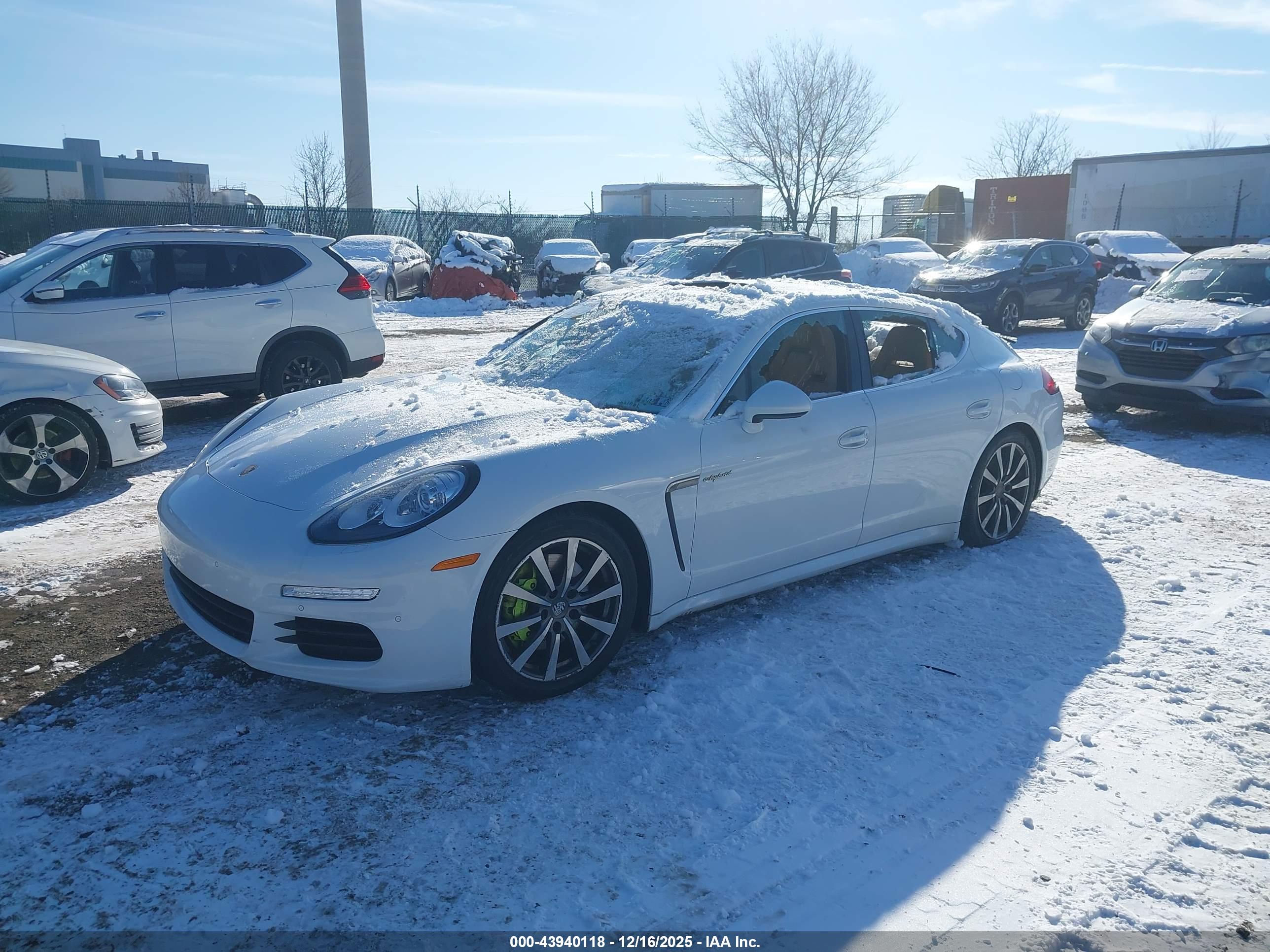 PORSCHE PANAMERA image 2