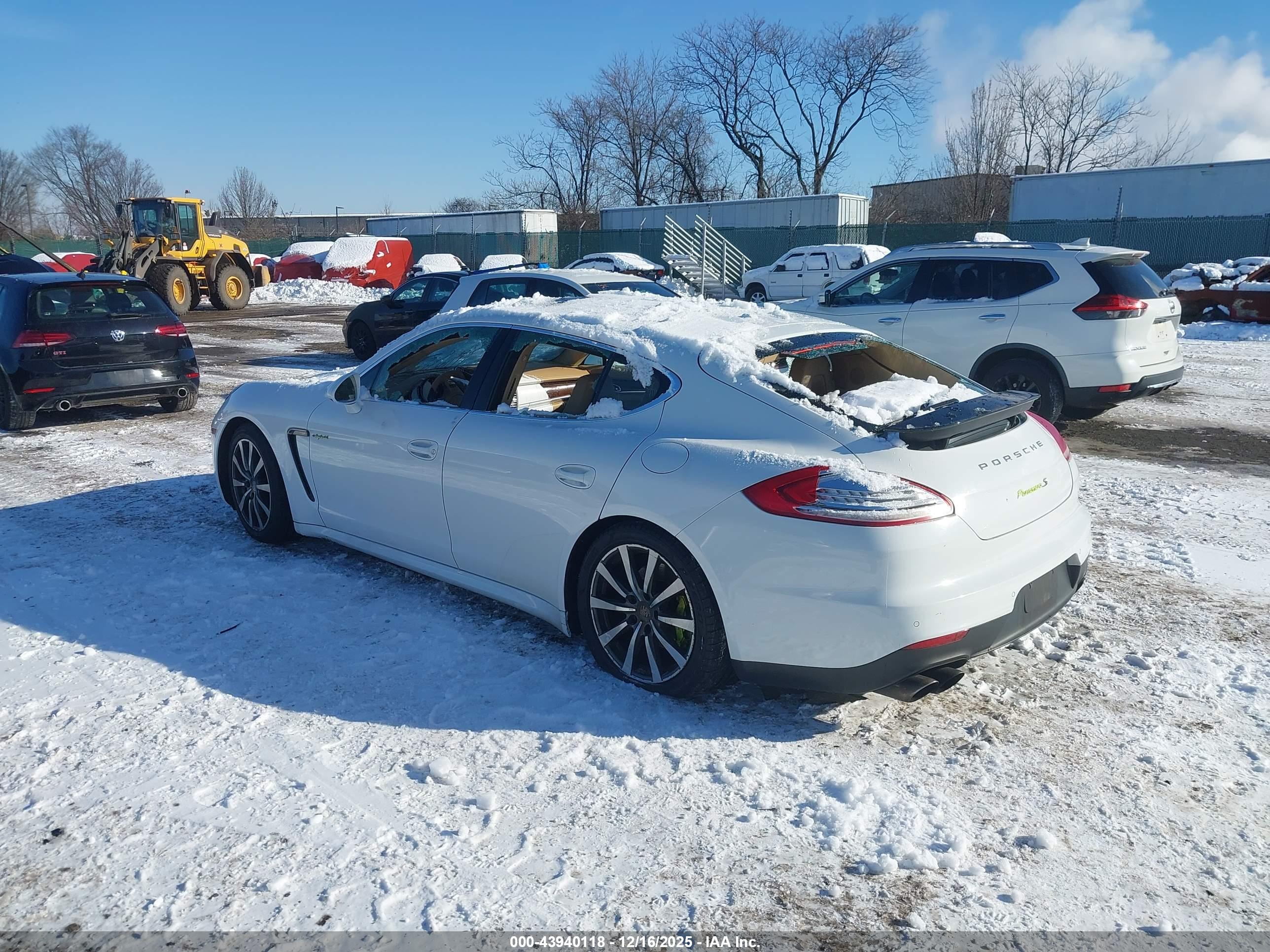 PORSCHE PANAMERA image 3