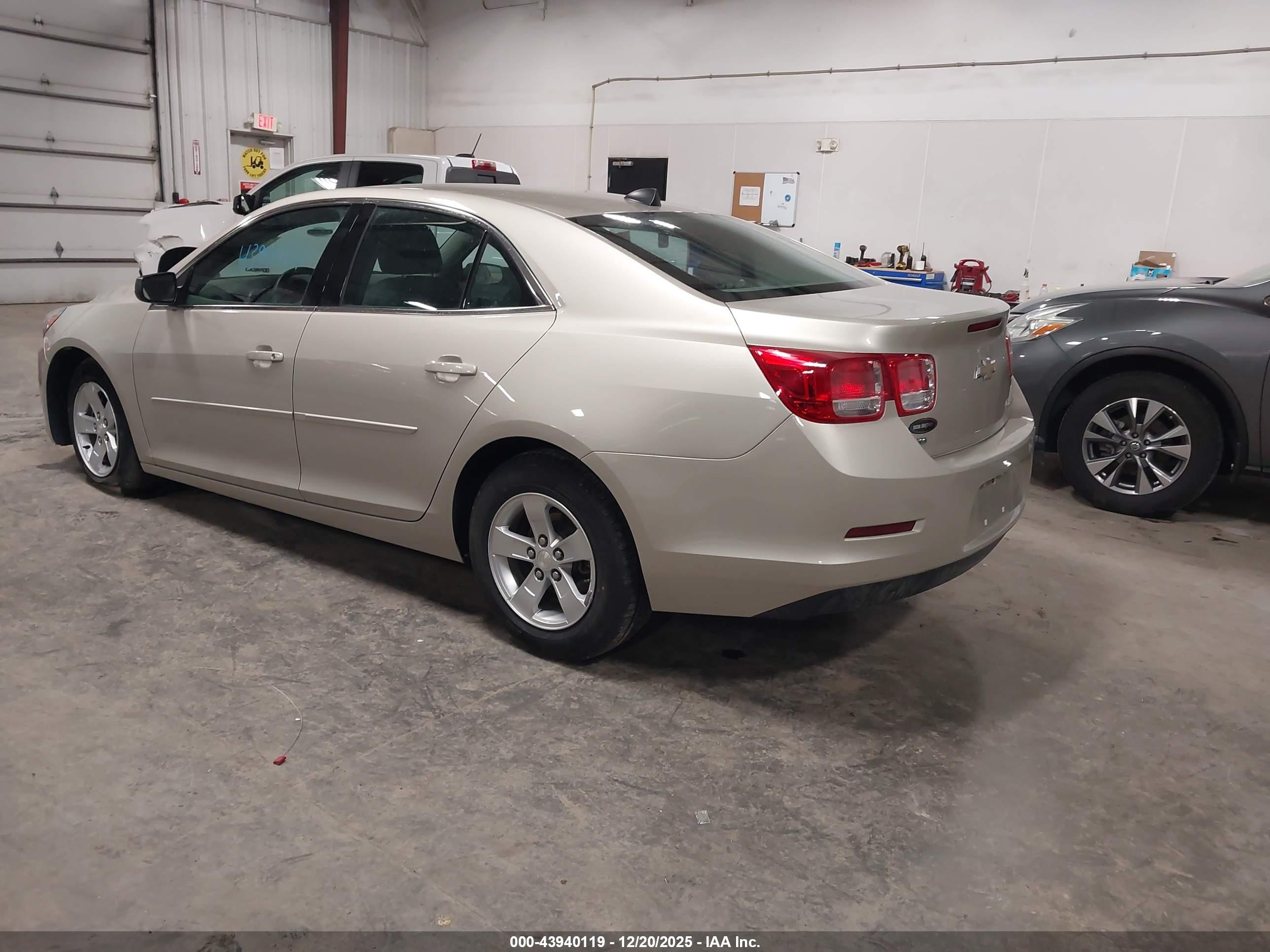 CHEVROLET MALIBU image 3
