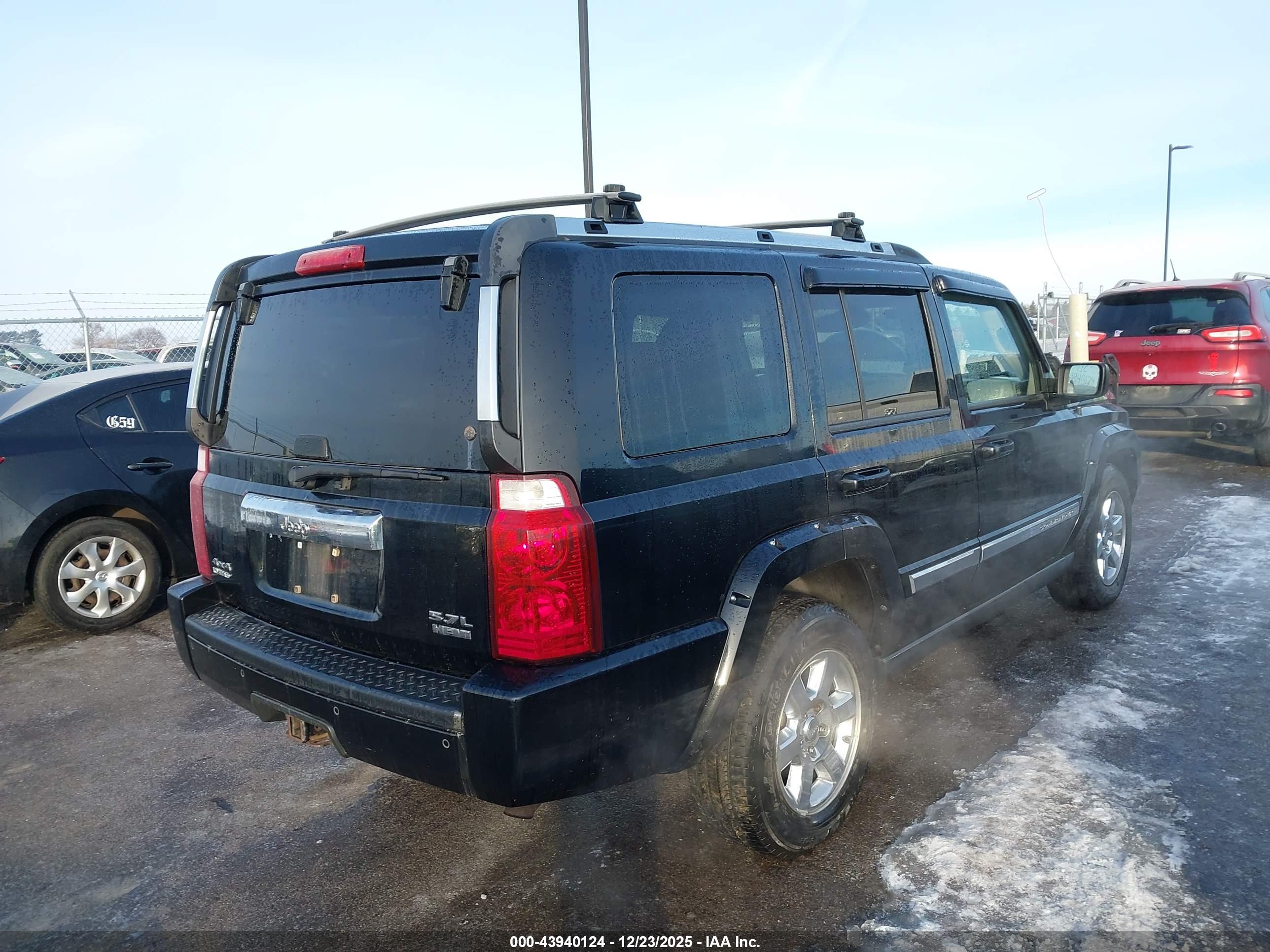 JEEP COMMANDER image 4