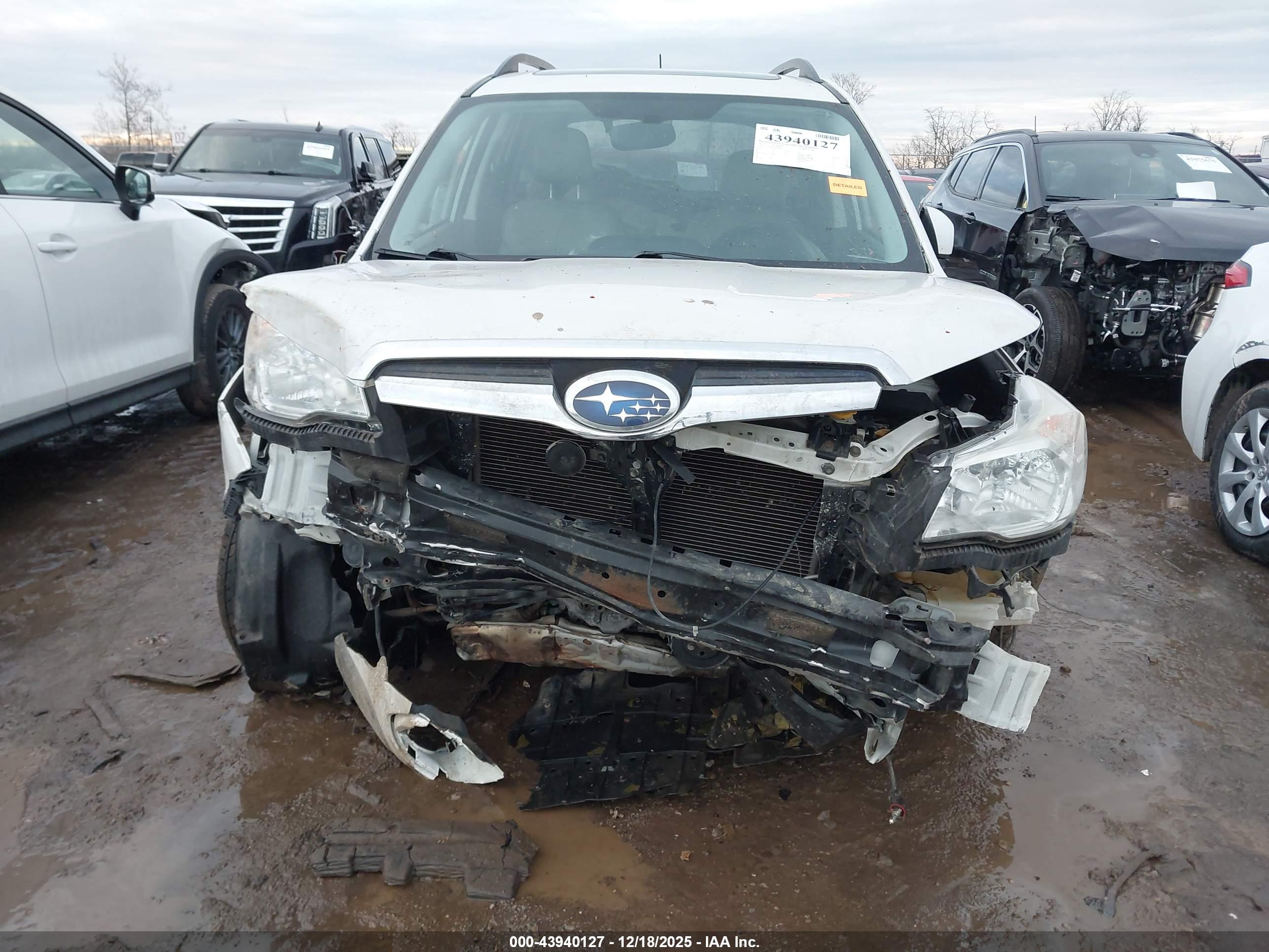 SUBARU FORESTER image 6