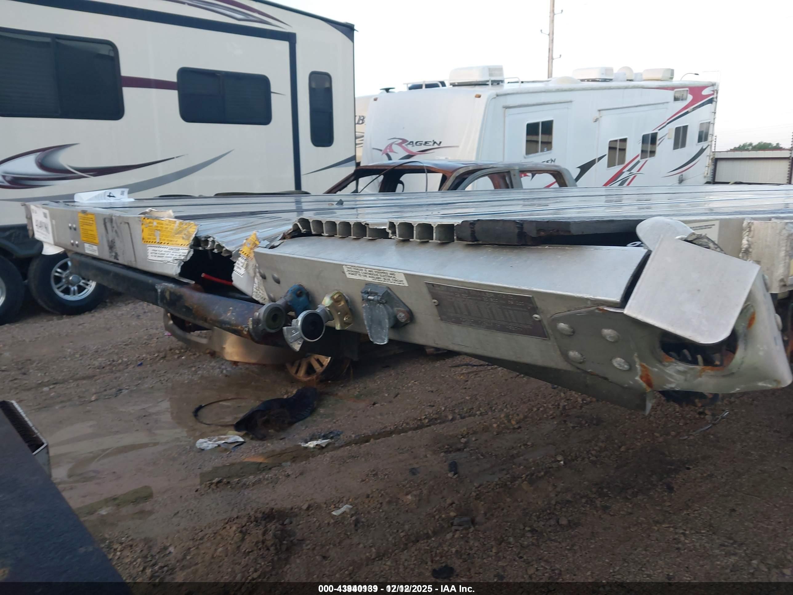 UTILITY TRAILER image 10
