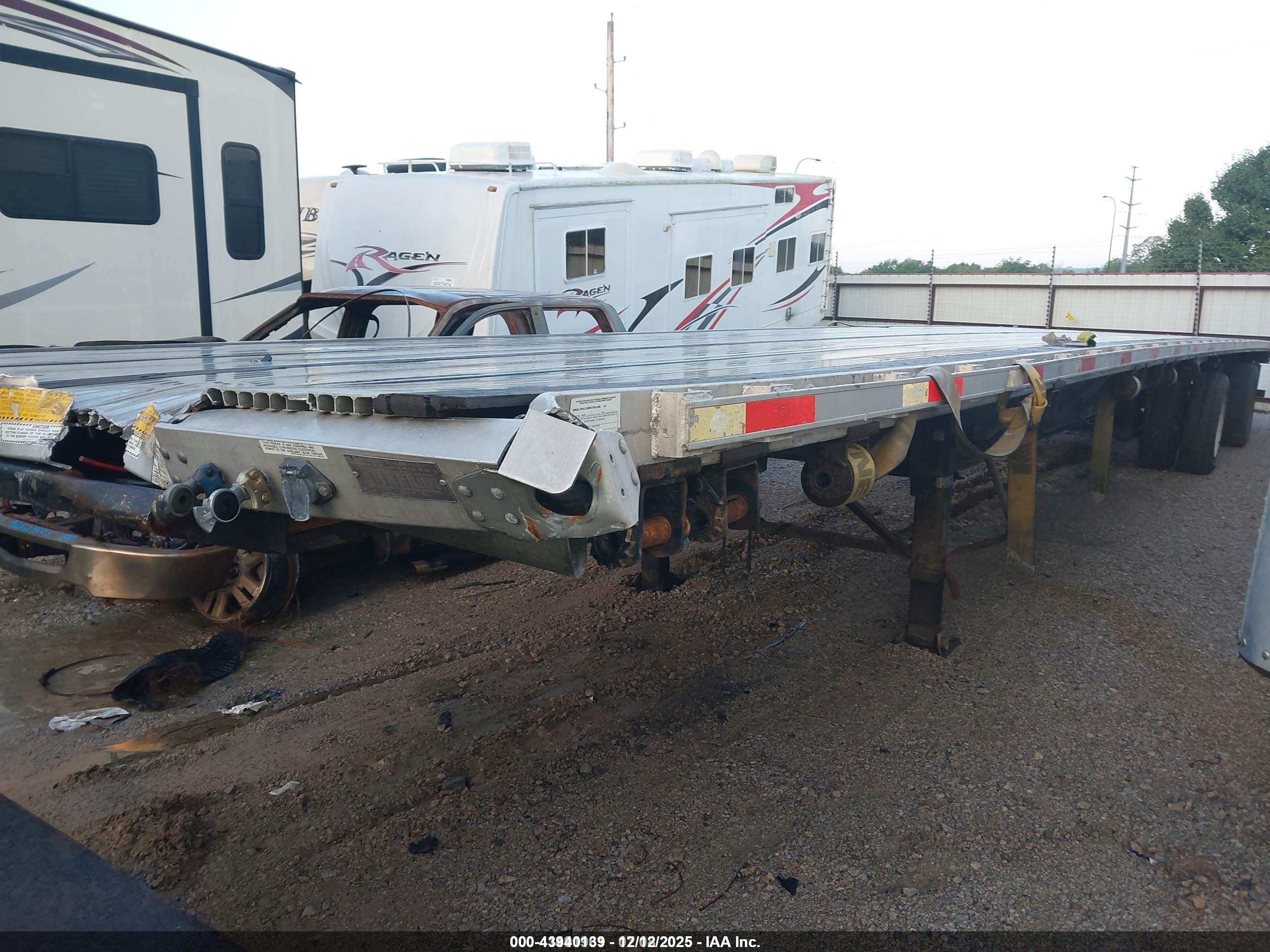 UTILITY TRAILER image 2