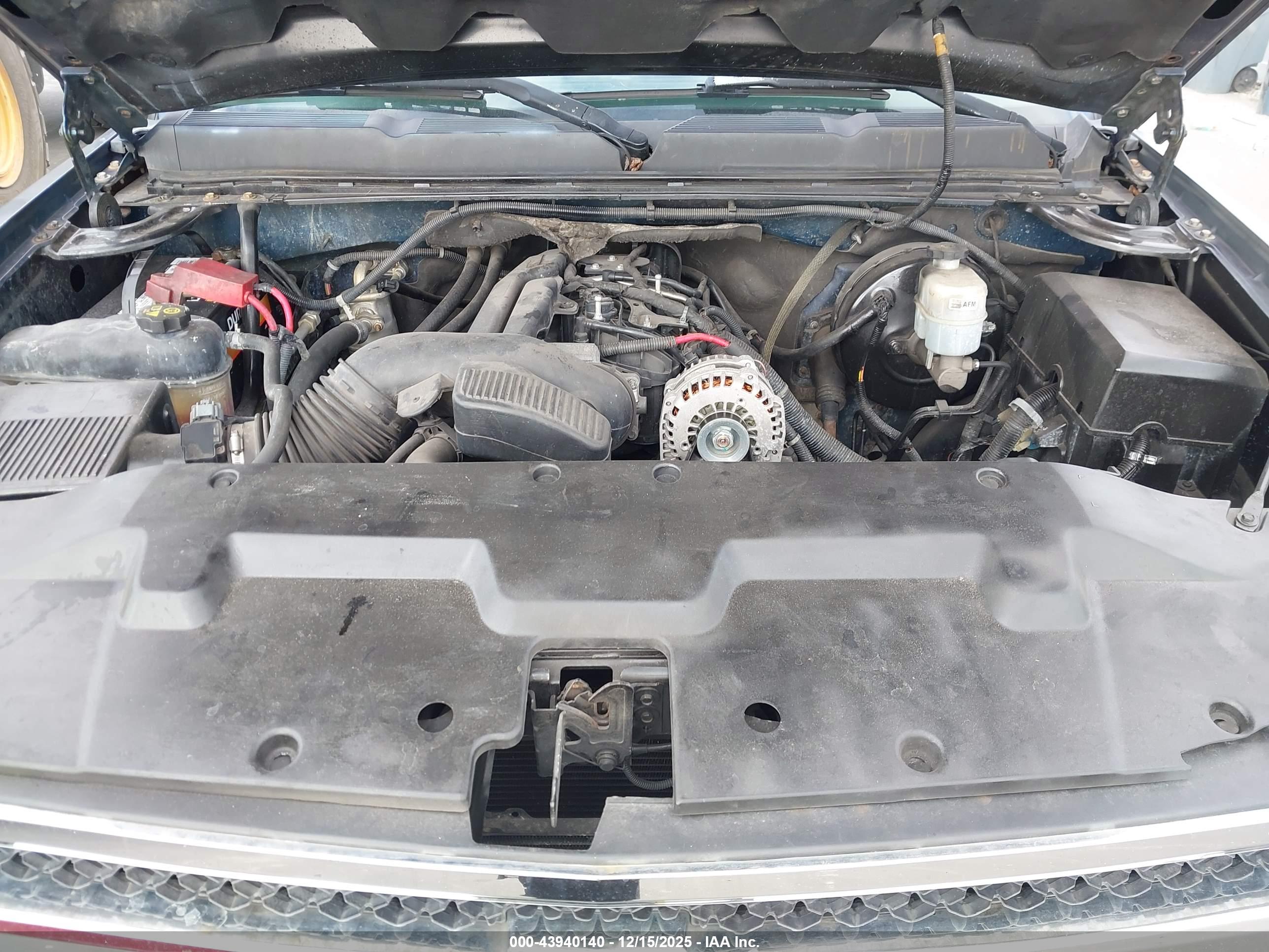 CHEVROLET SILVERADO image 10