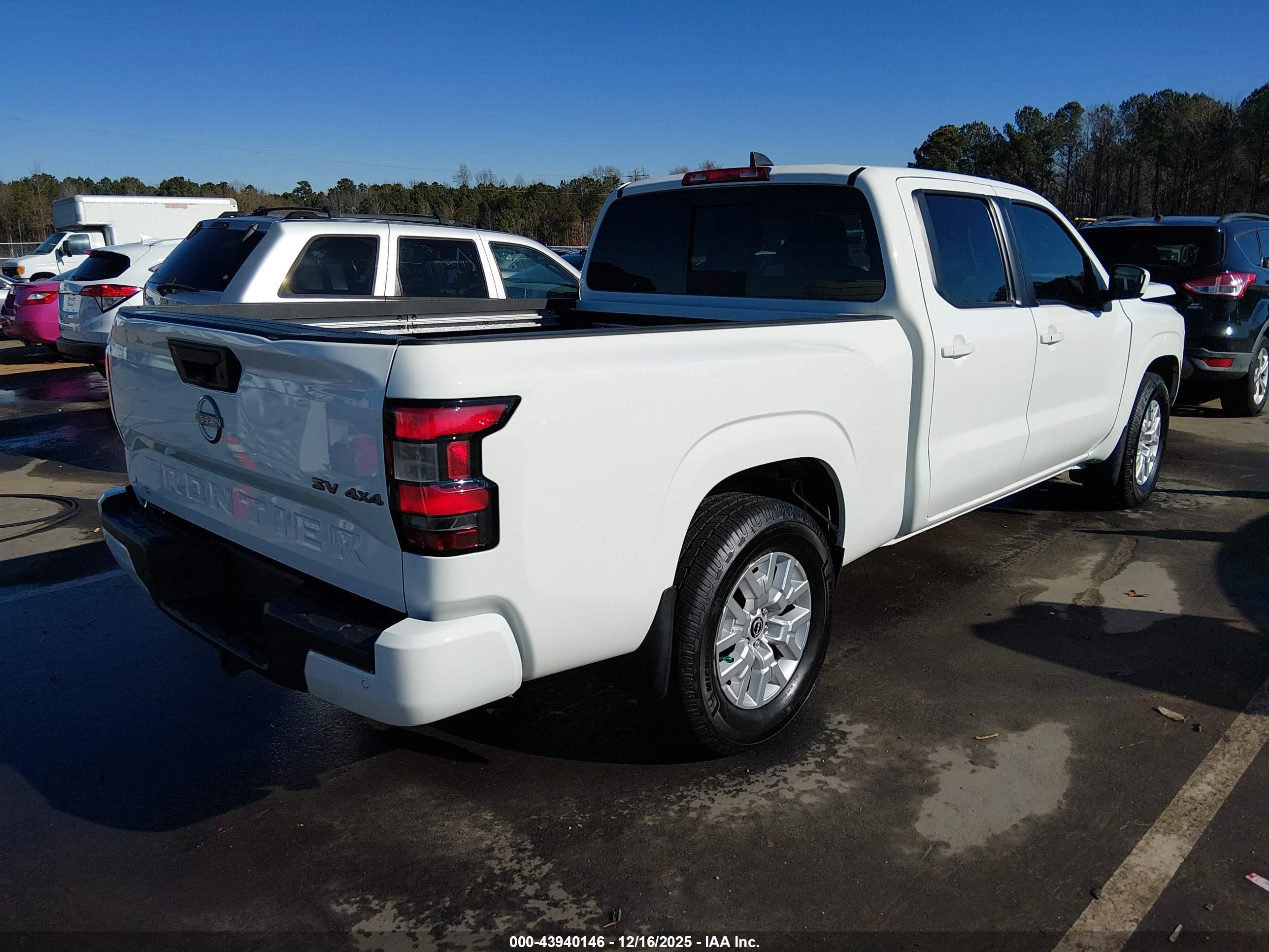 NISSAN FRONTIER image 4