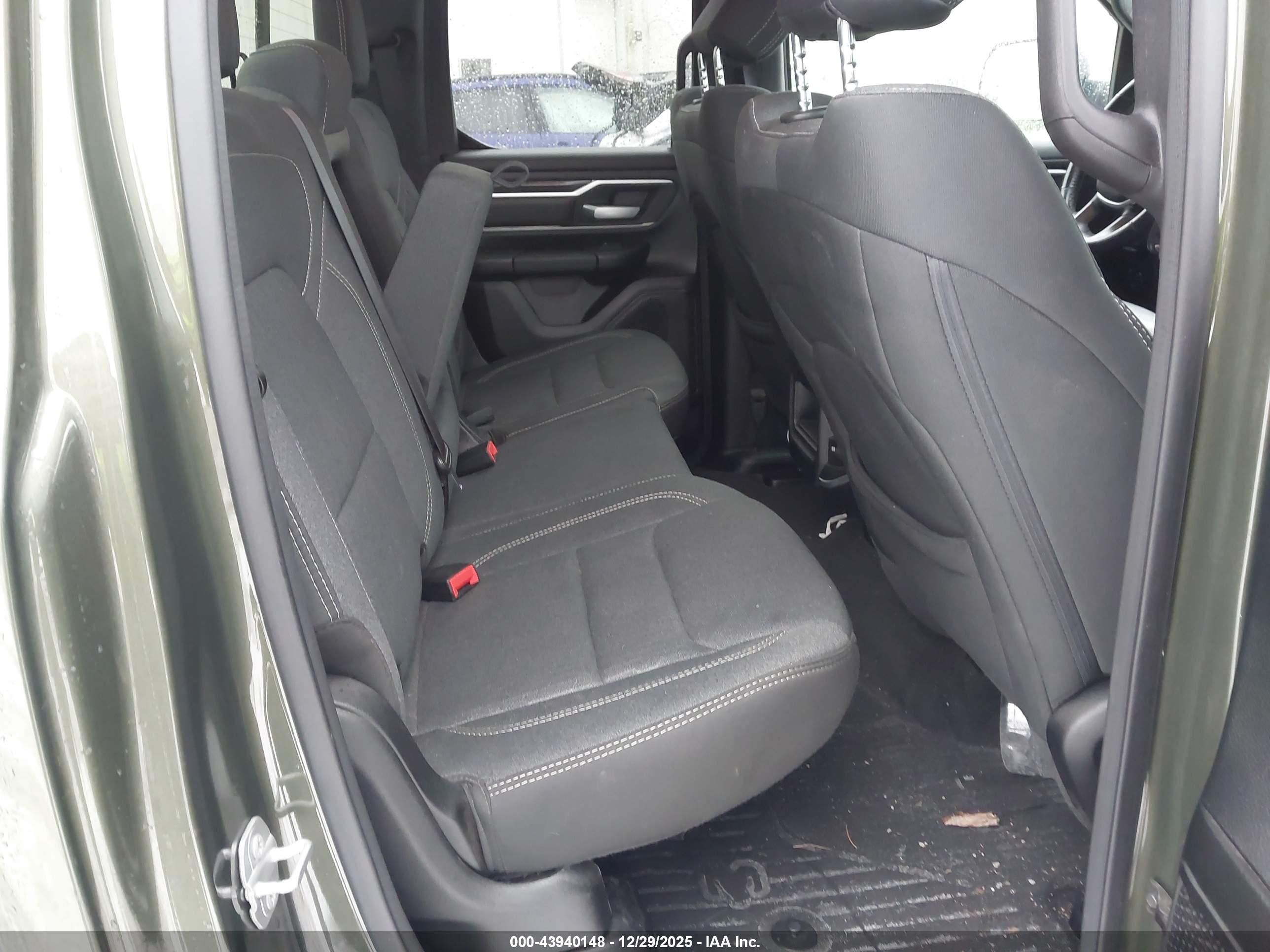 RAM 1500 image 8