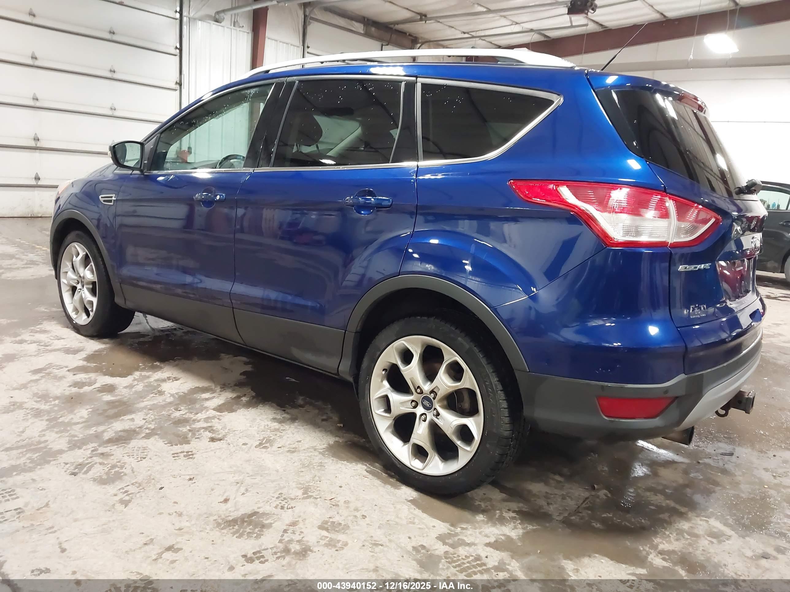 FORD ESCAPE image 3