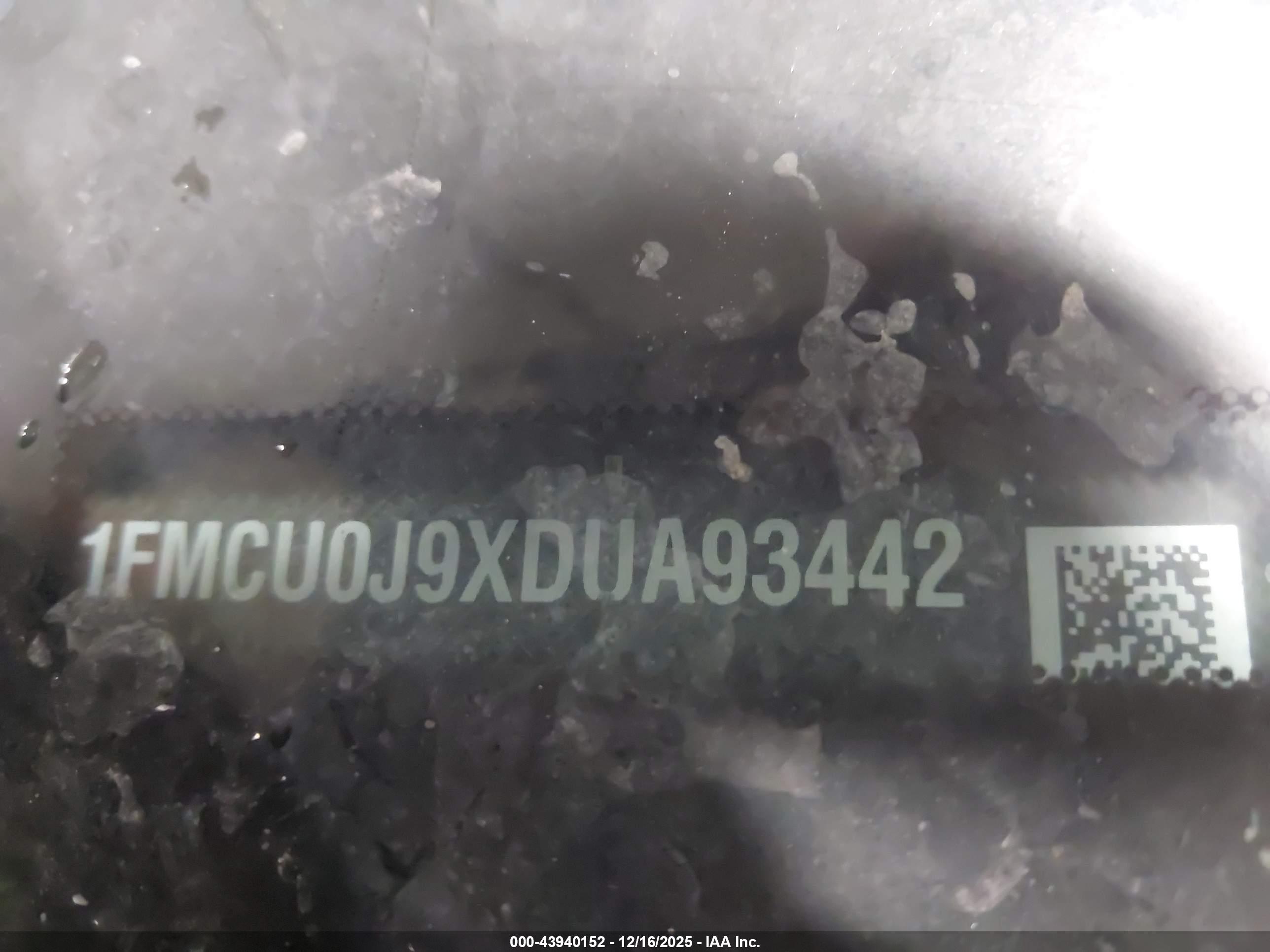 FORD ESCAPE image 9