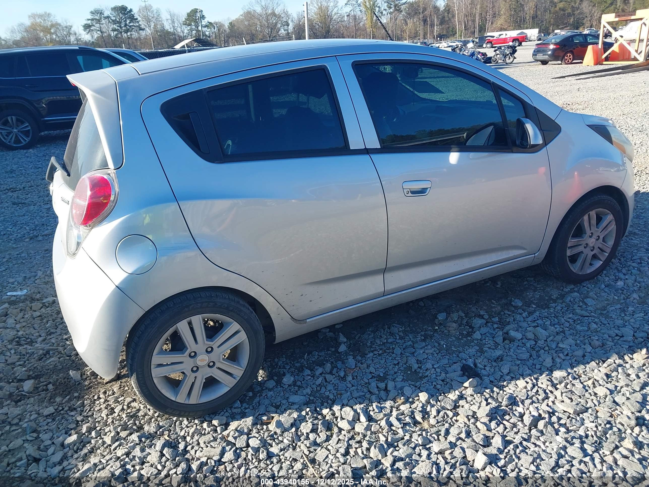 CHEVROLET SPARK image 4
