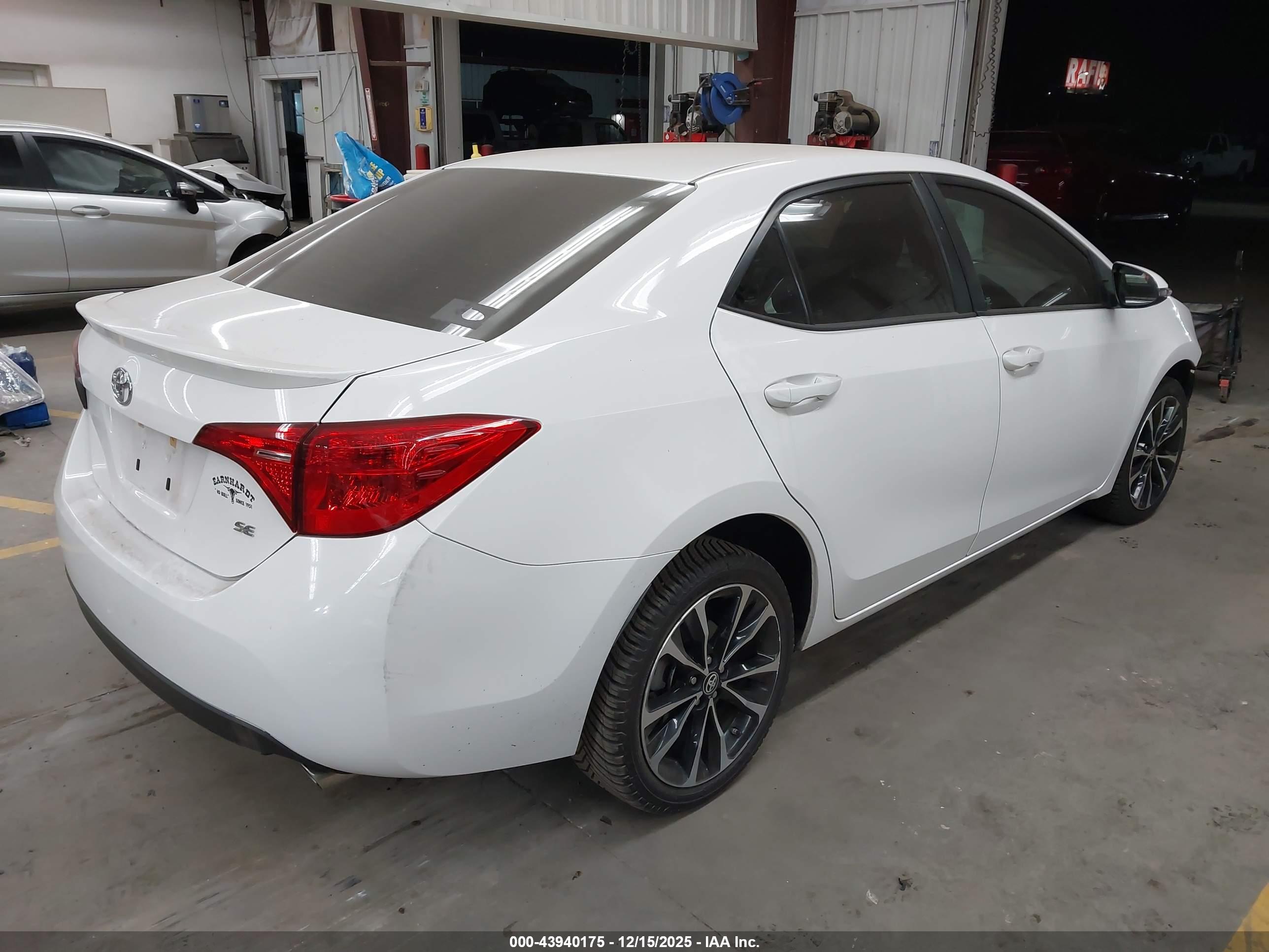 TOYOTA COROLLA image 4