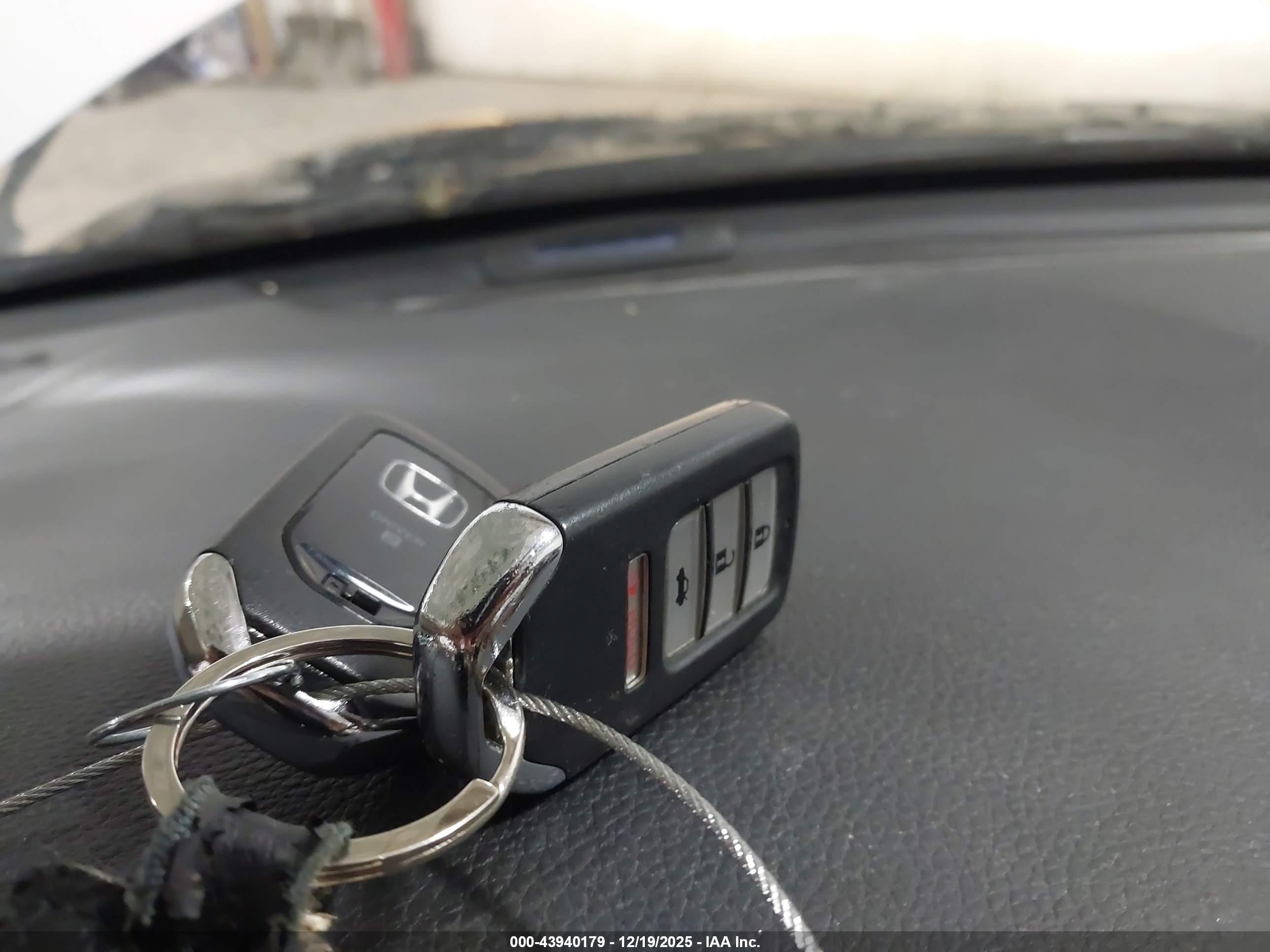 HONDA ACCORD image 11
