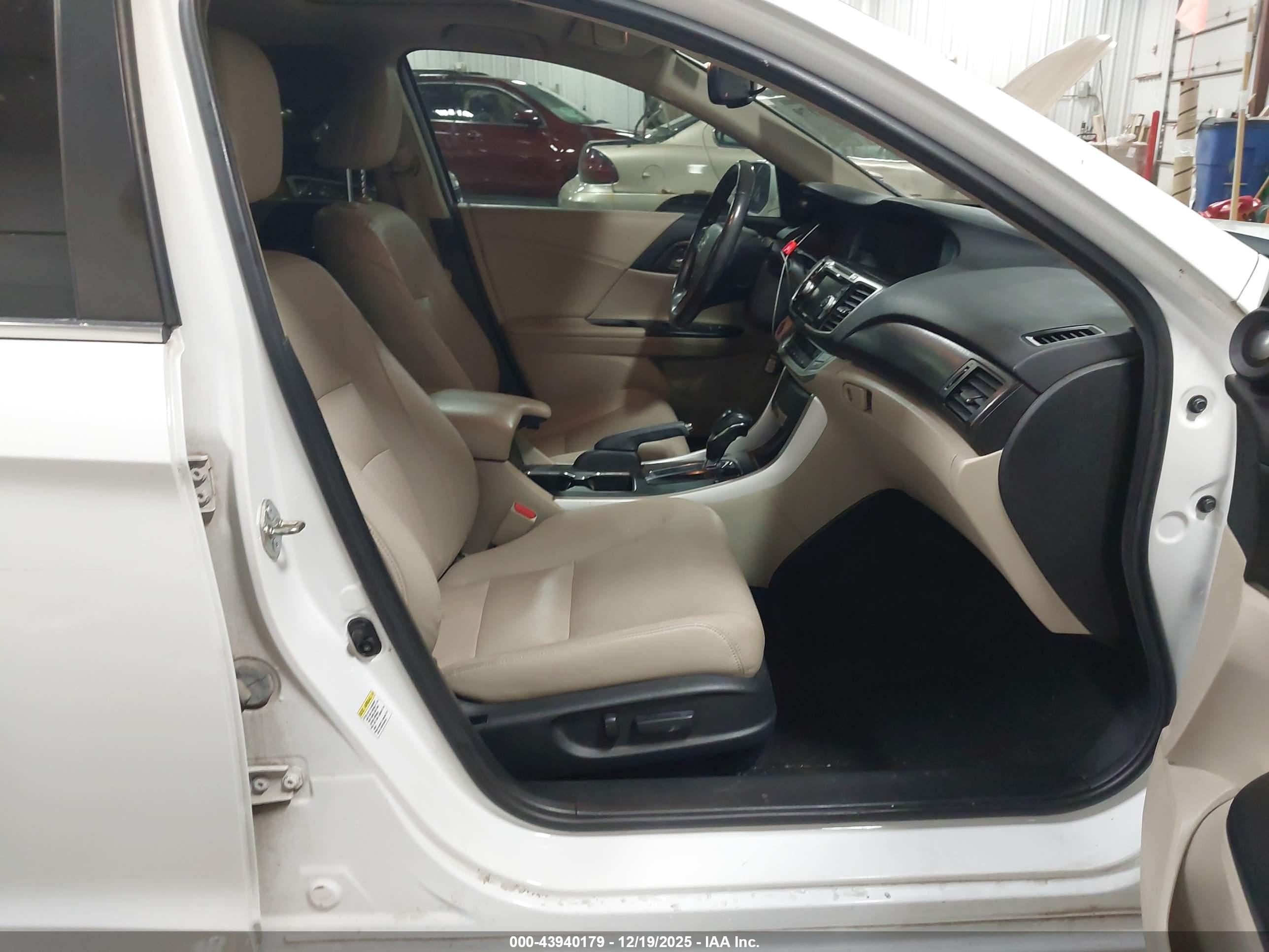 HONDA ACCORD image 5