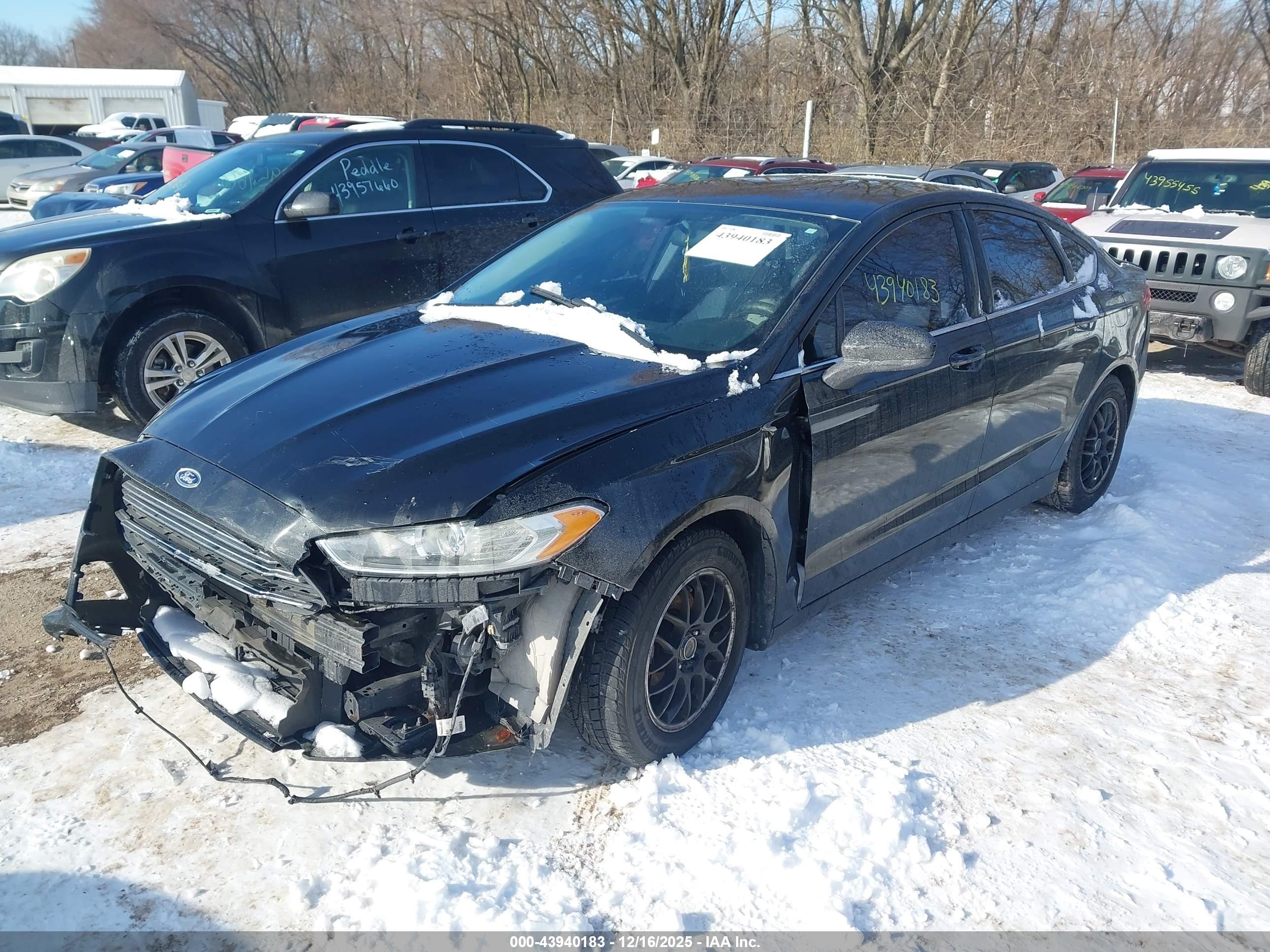FORD FUSION image 2