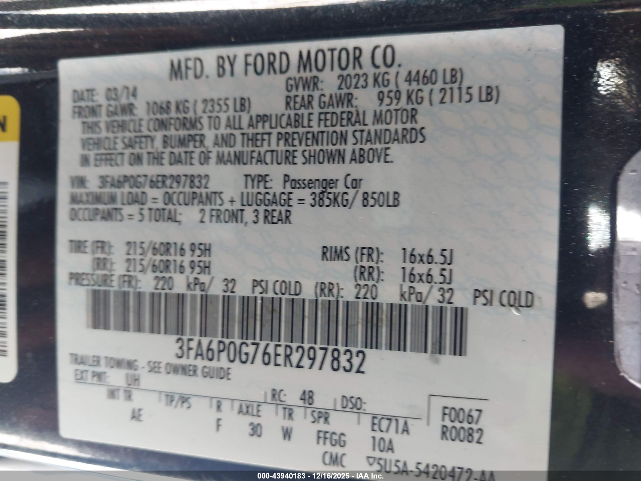 FORD FUSION image 9