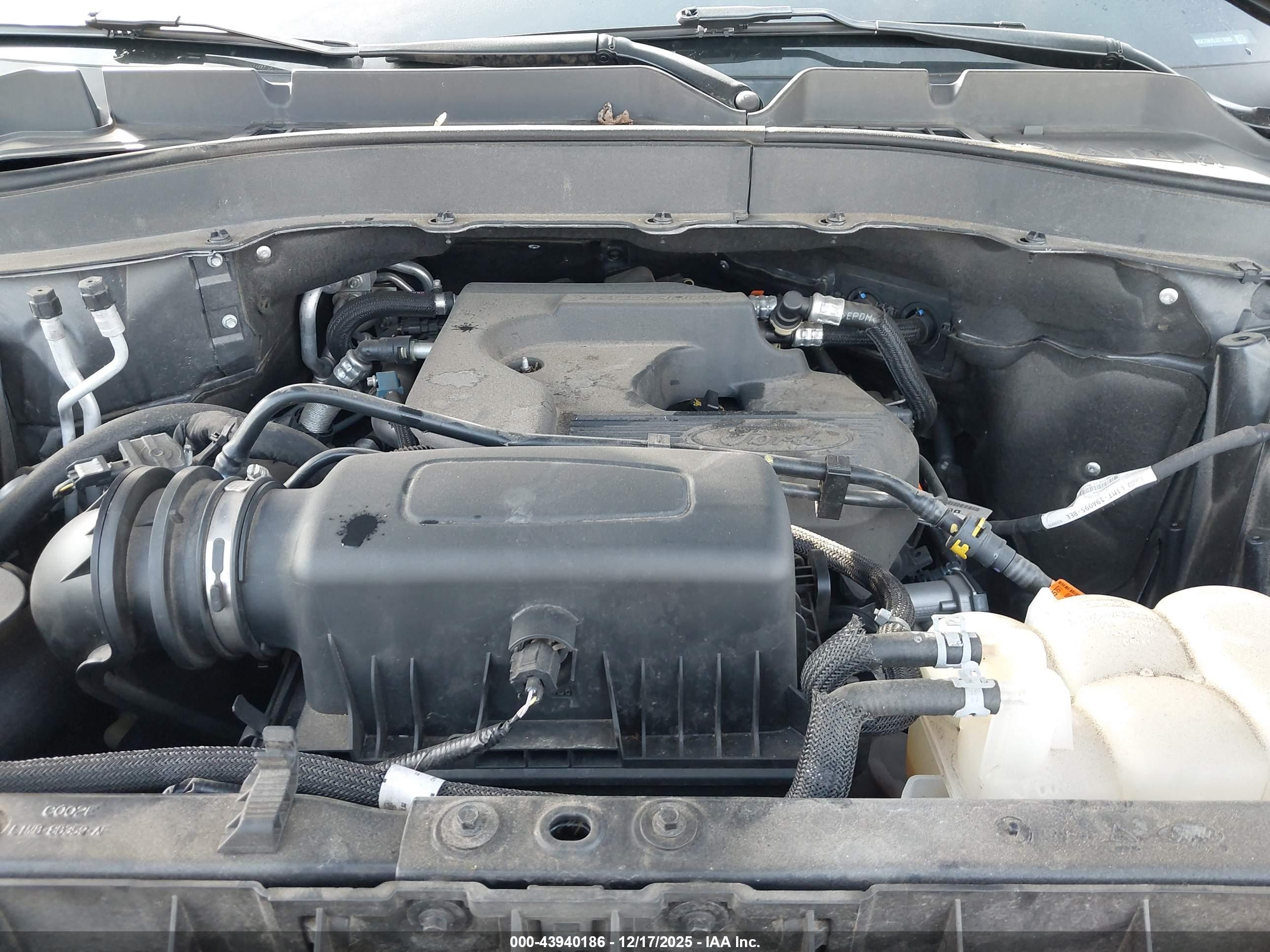 FORD EXPLORER image 10