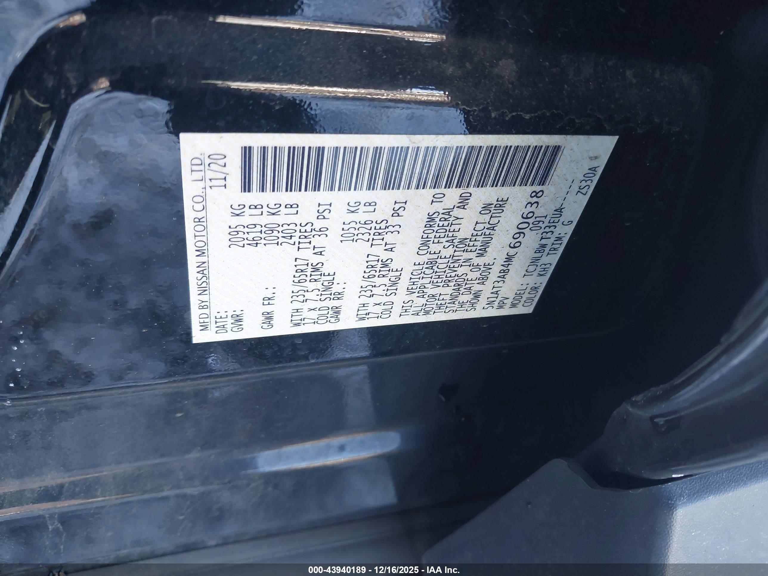 NISSAN ROGUE image 9