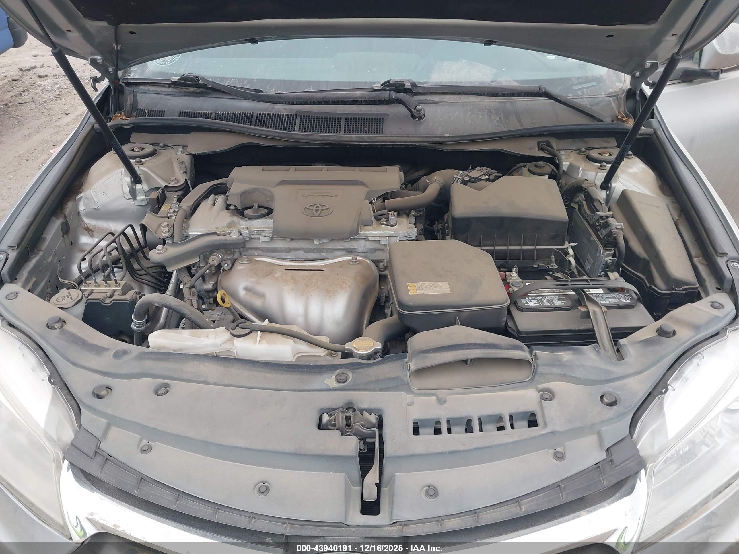 TOYOTA CAMRY image 10