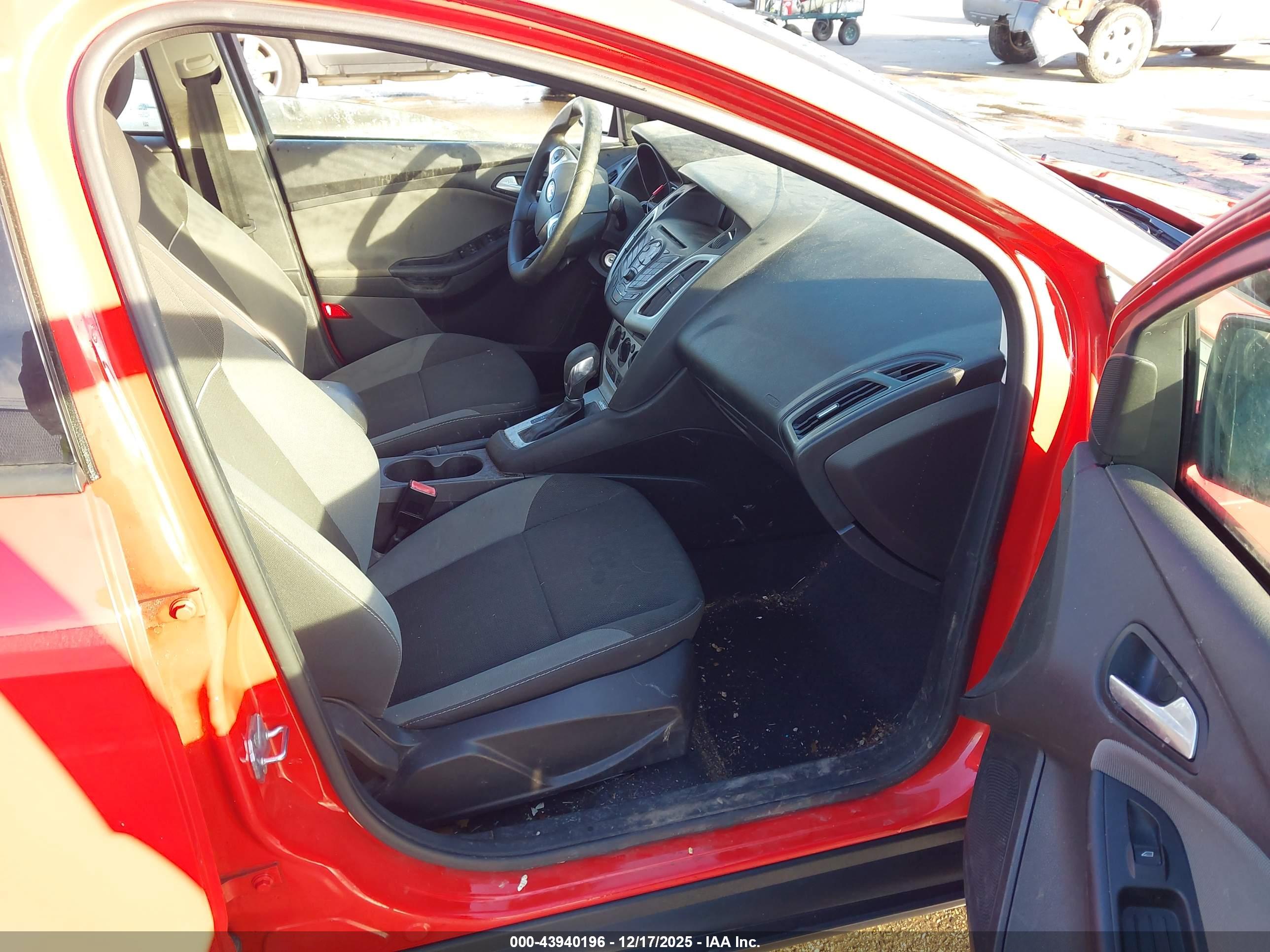 FORD FOCUS image 5