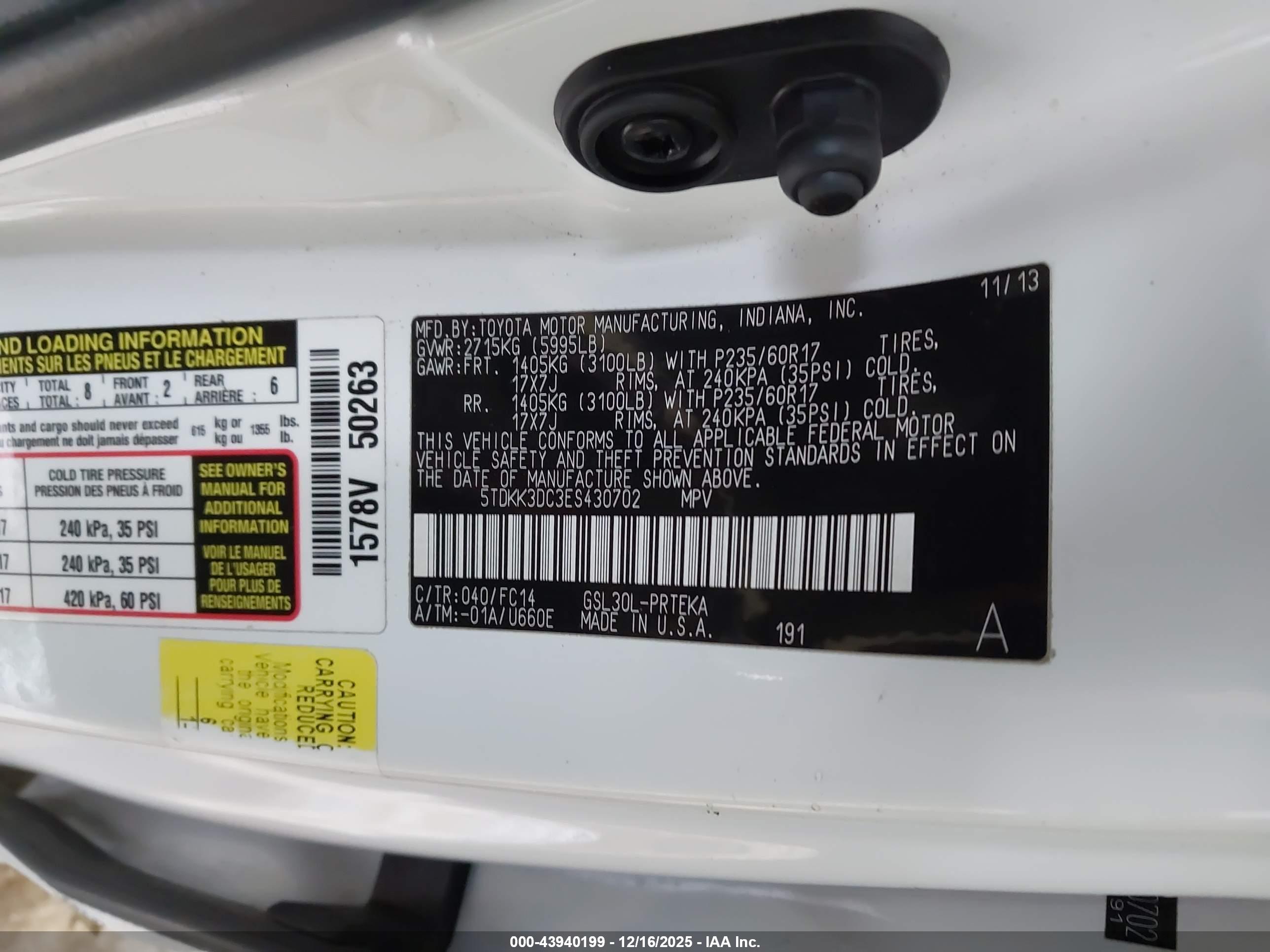 TOYOTA SIENNA image 9
