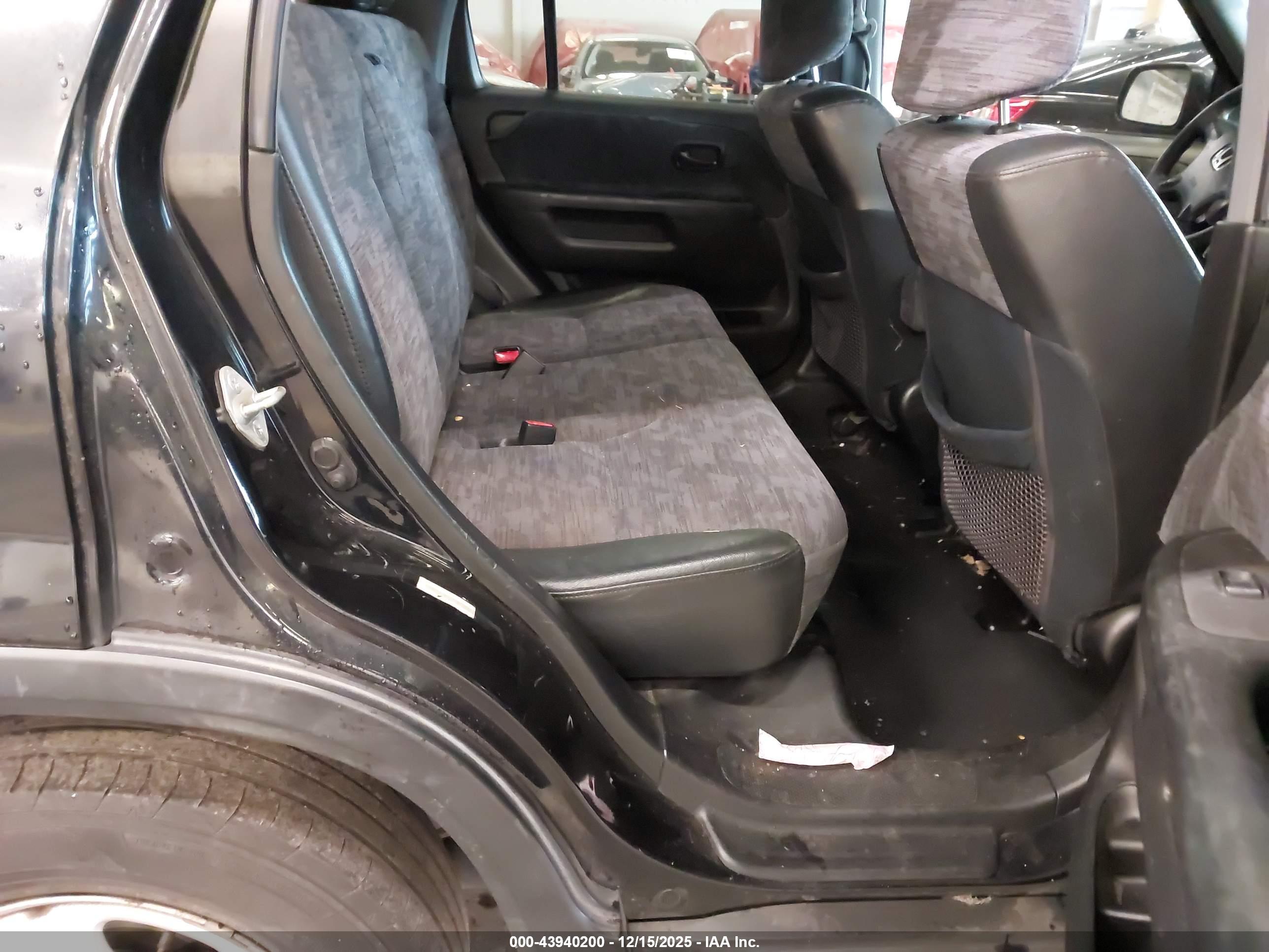 HONDA CR-V image 8