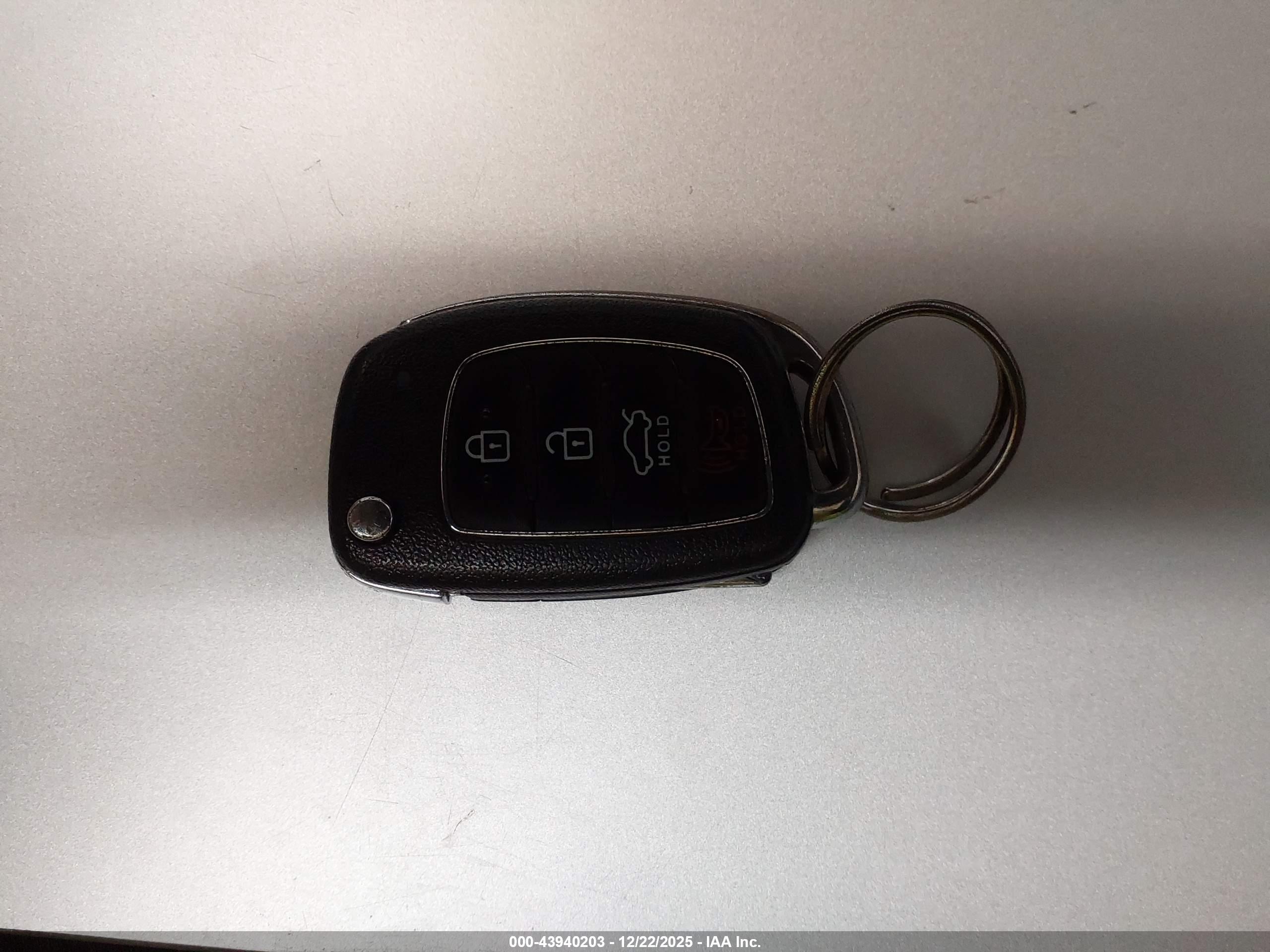 HYUNDAI SONATA image 11