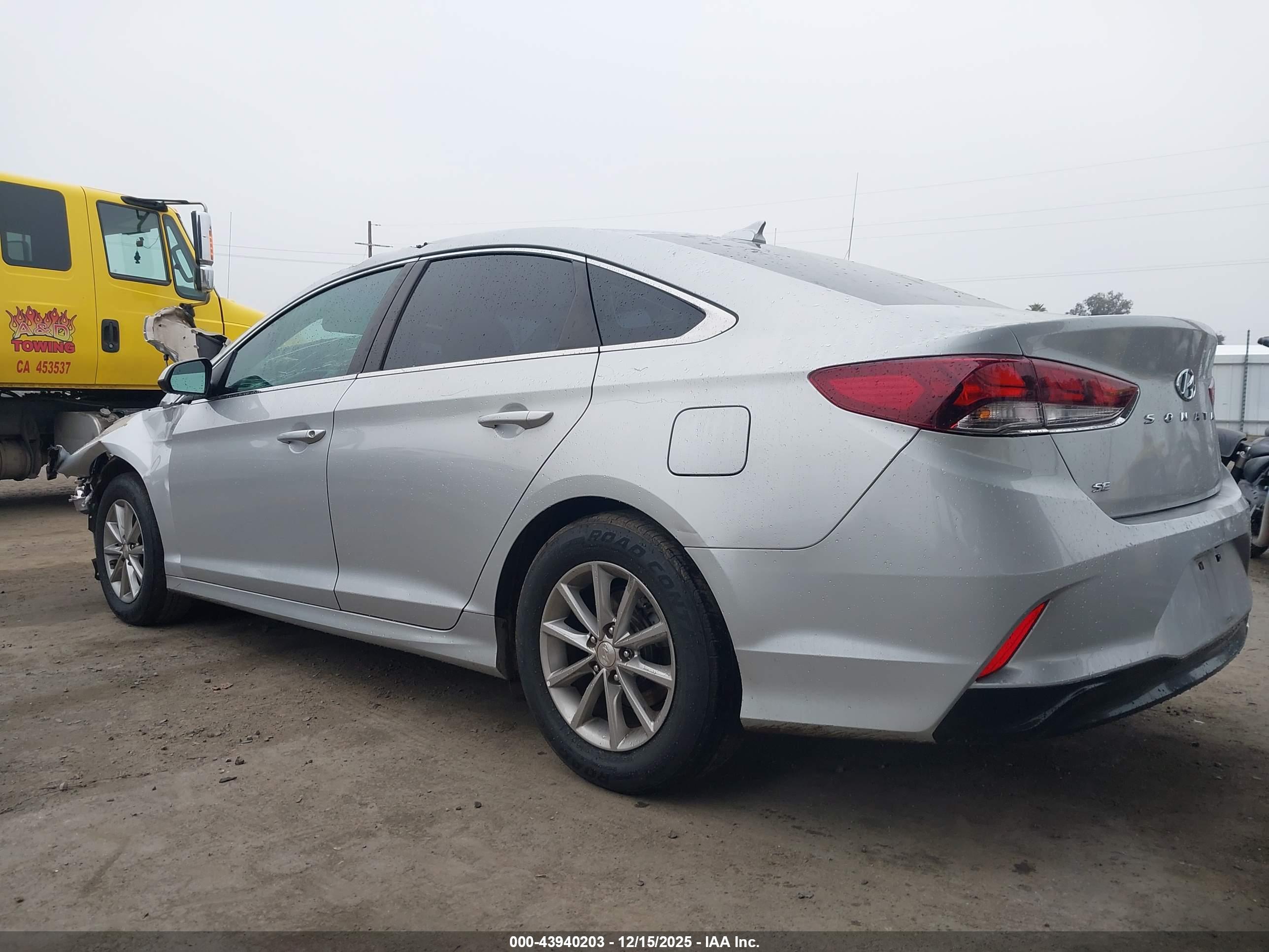HYUNDAI SONATA image 3