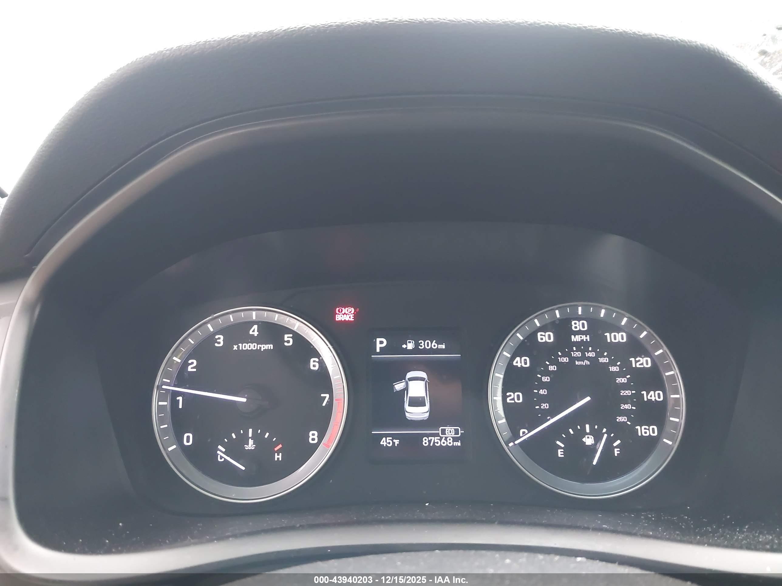 HYUNDAI SONATA image 7