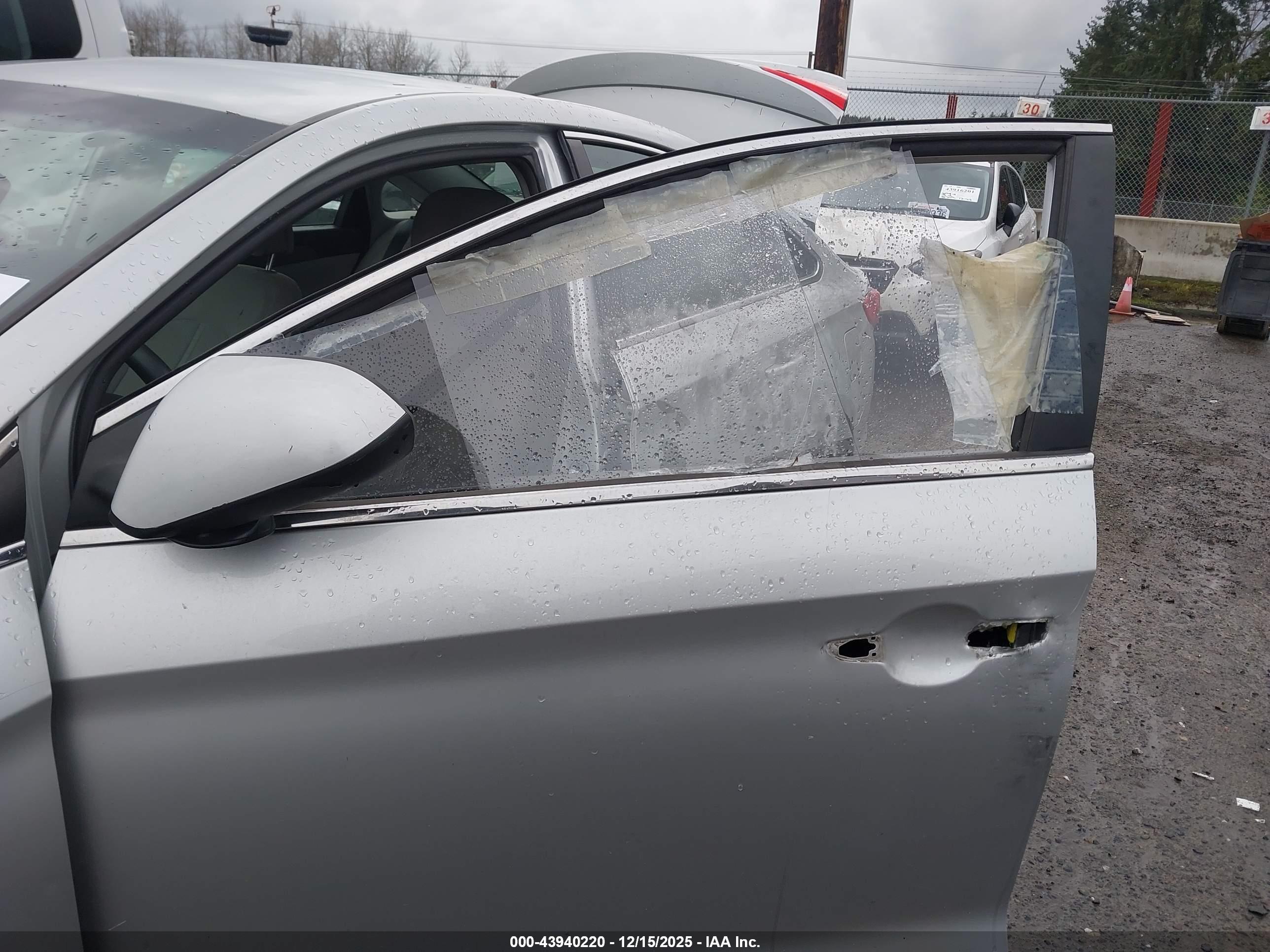 HYUNDAI SONATA image 6
