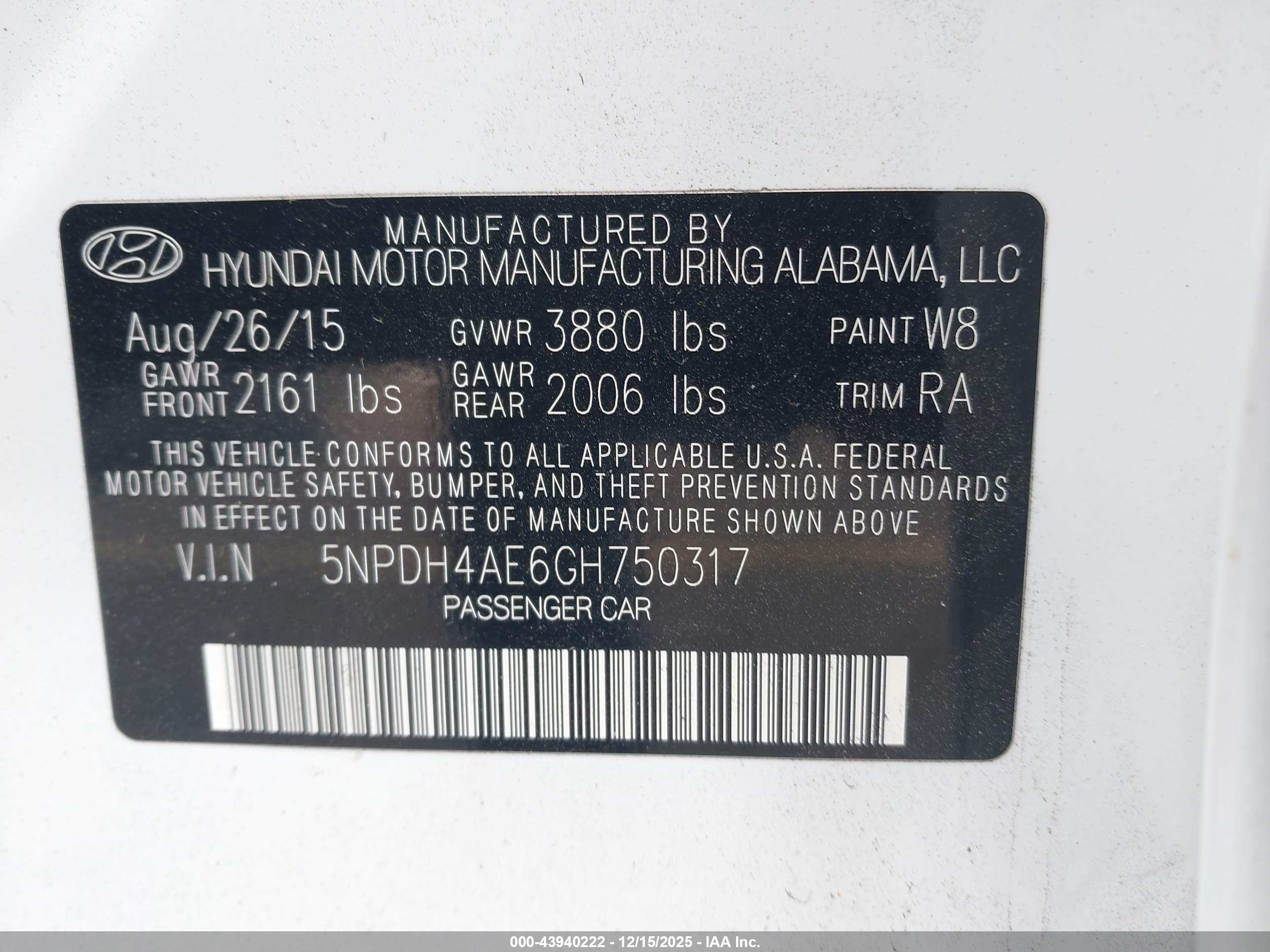 HYUNDAI ELANTRA image 9