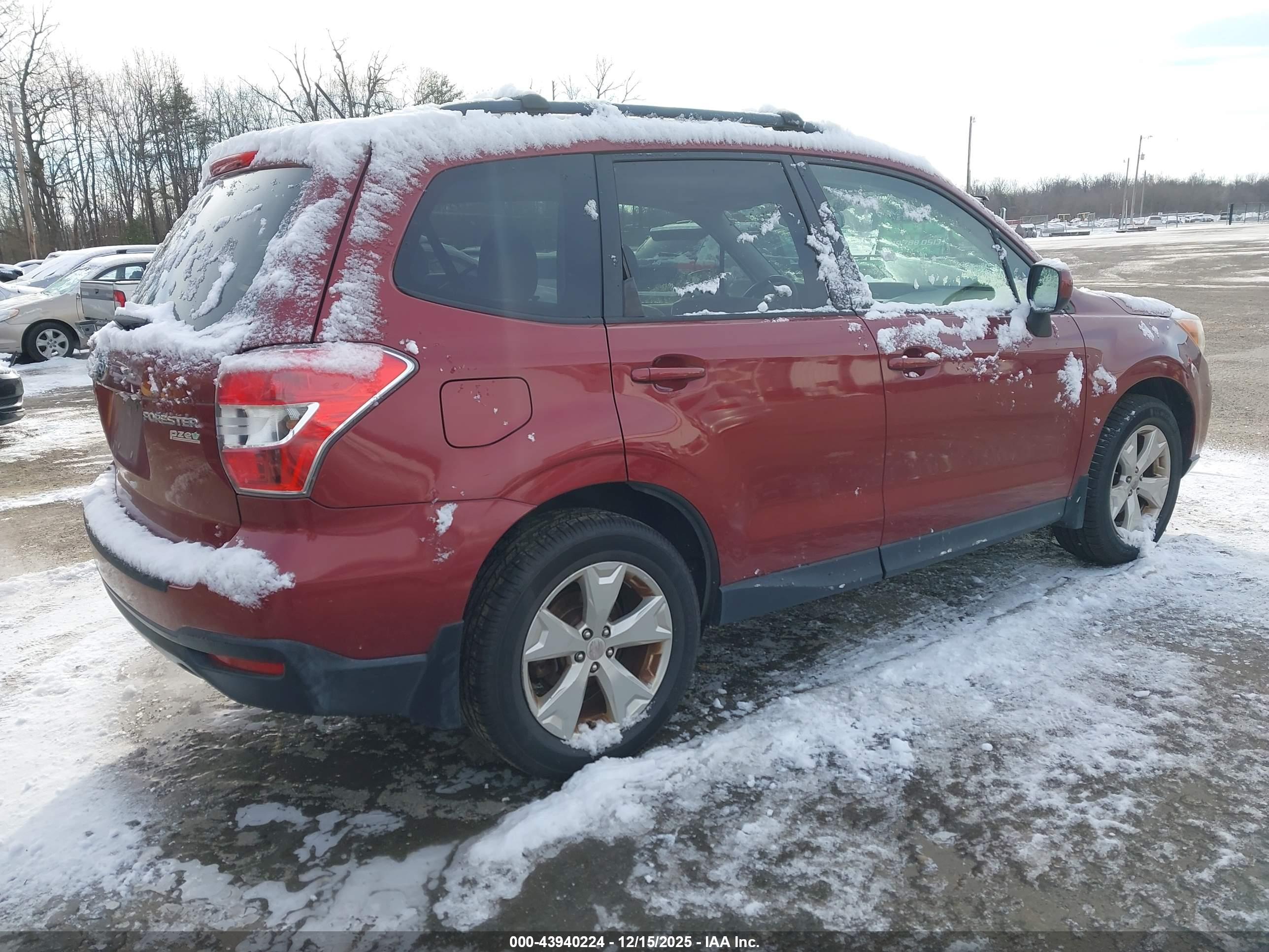 SUBARU FORESTER image 4