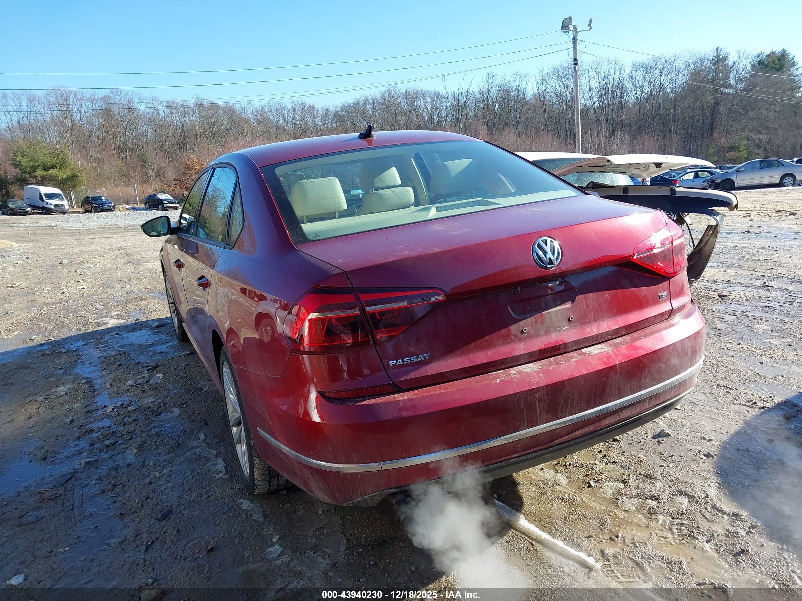 VOLKSWAGEN PASSAT image 3