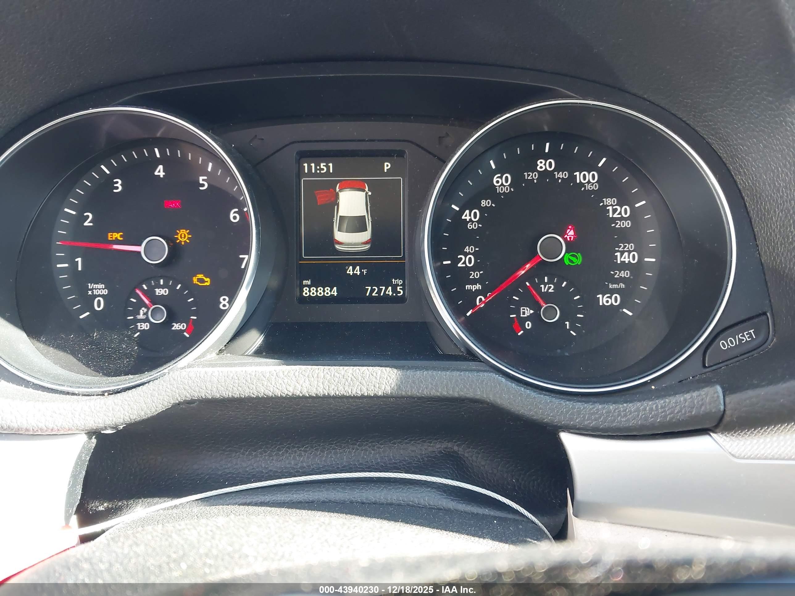 VOLKSWAGEN PASSAT image 7