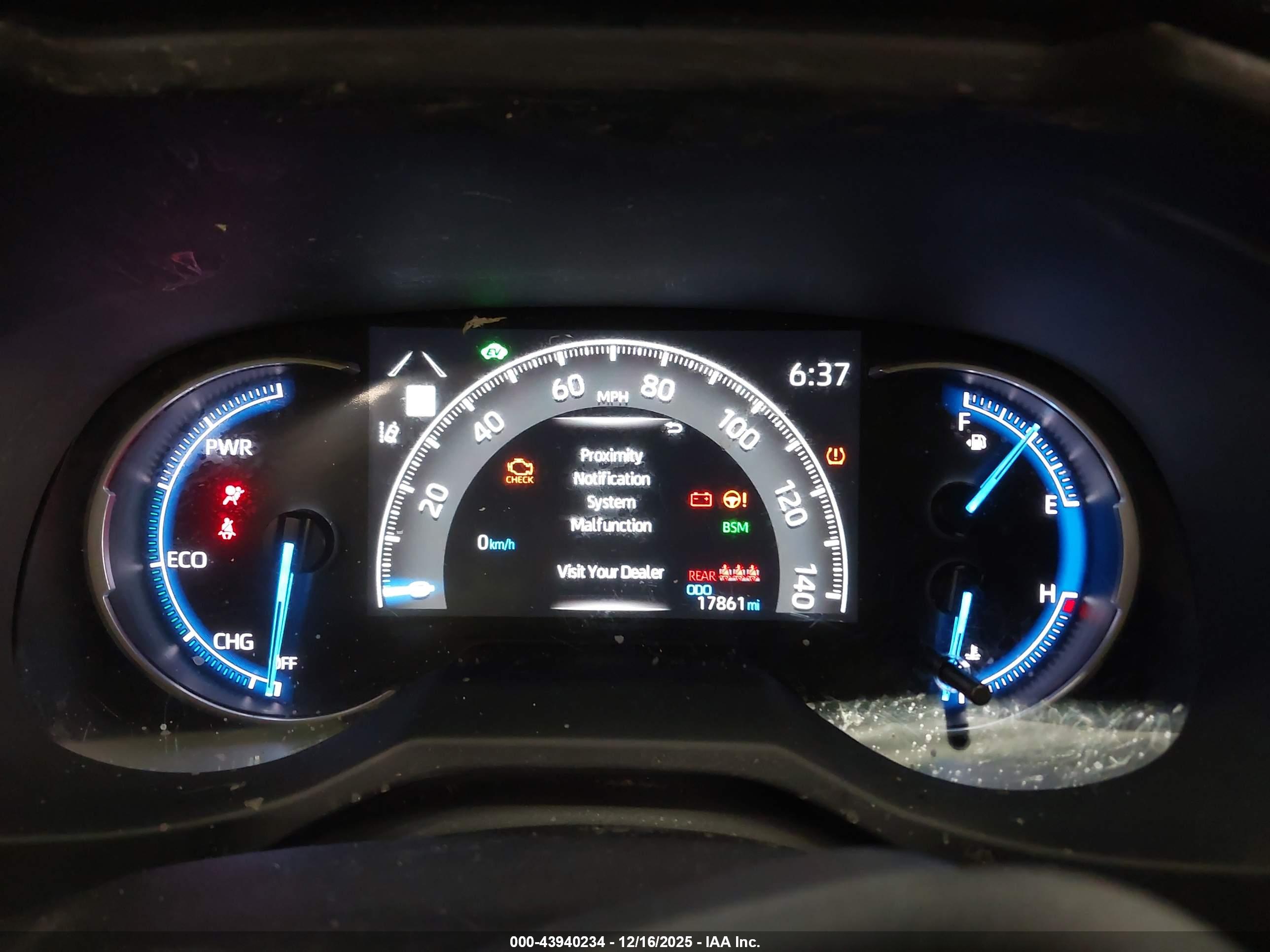 TOYOTA RAV4 image 7
