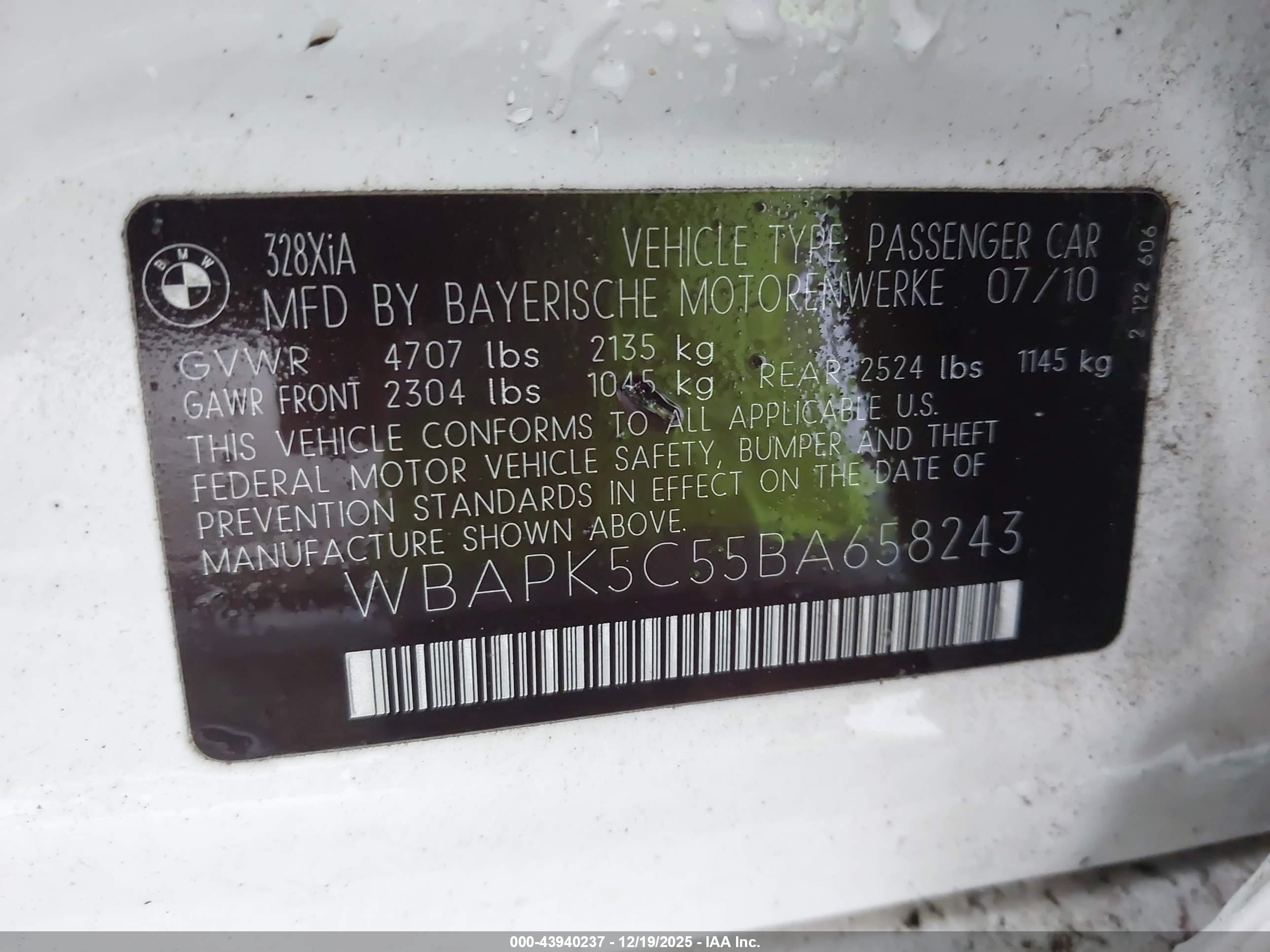 BMW 328I image 9
