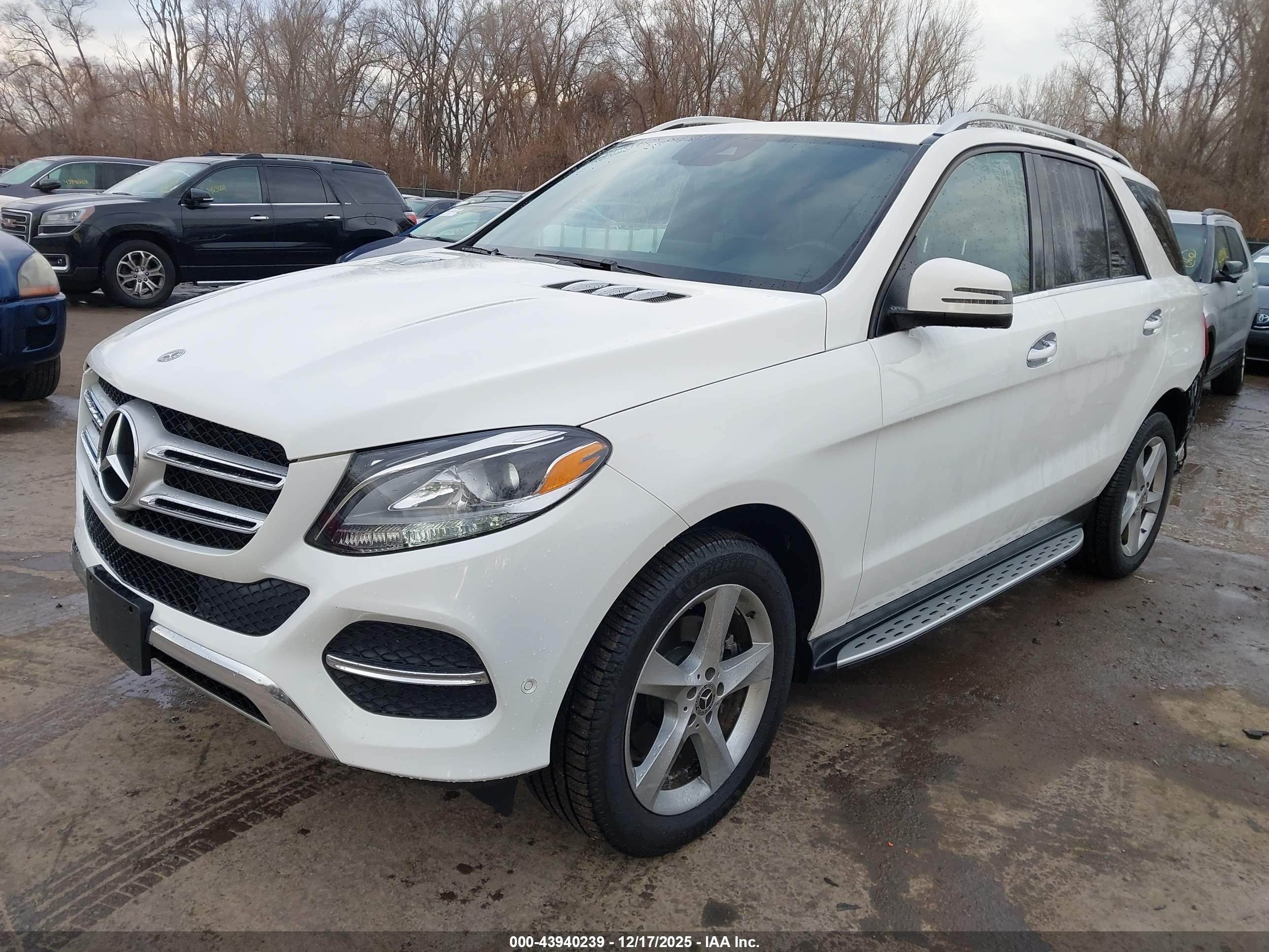 MERCEDES-BENZ GLE image 2