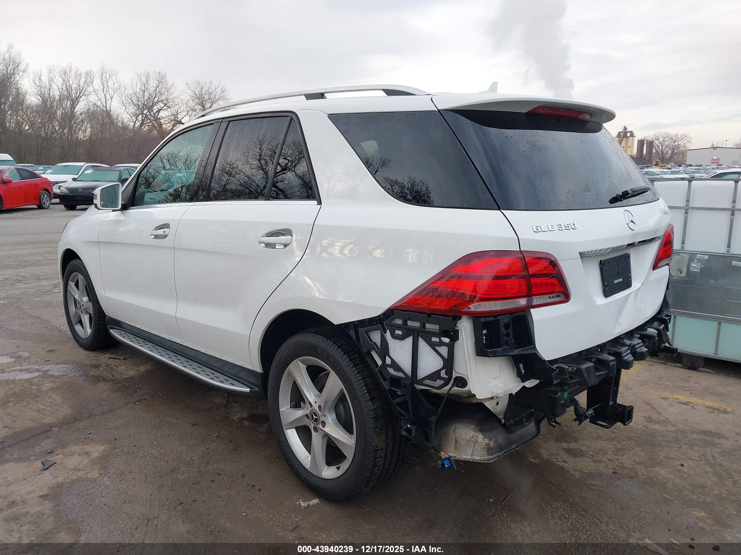 MERCEDES-BENZ GLE image 3