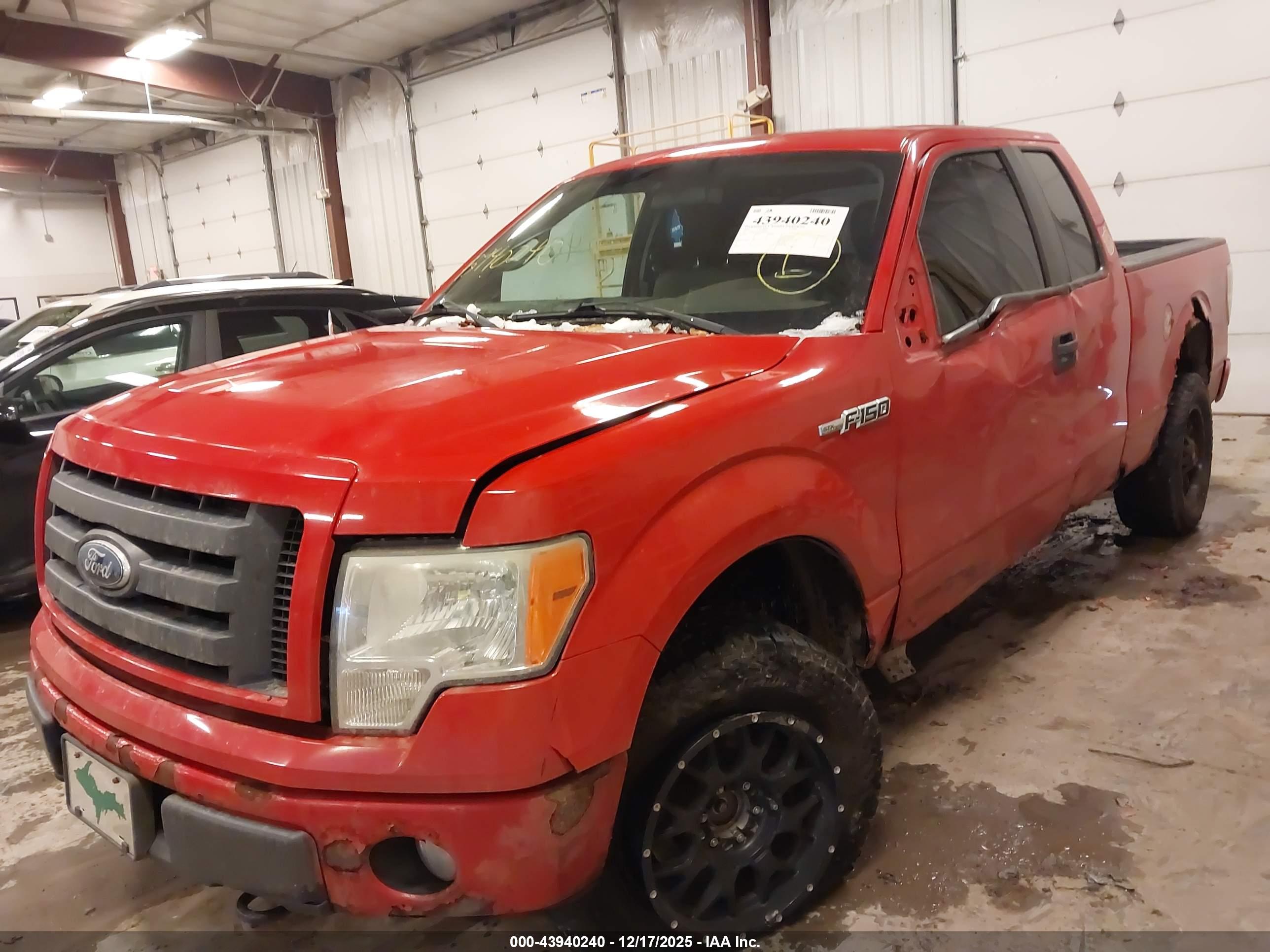 FORD F-150 image 2