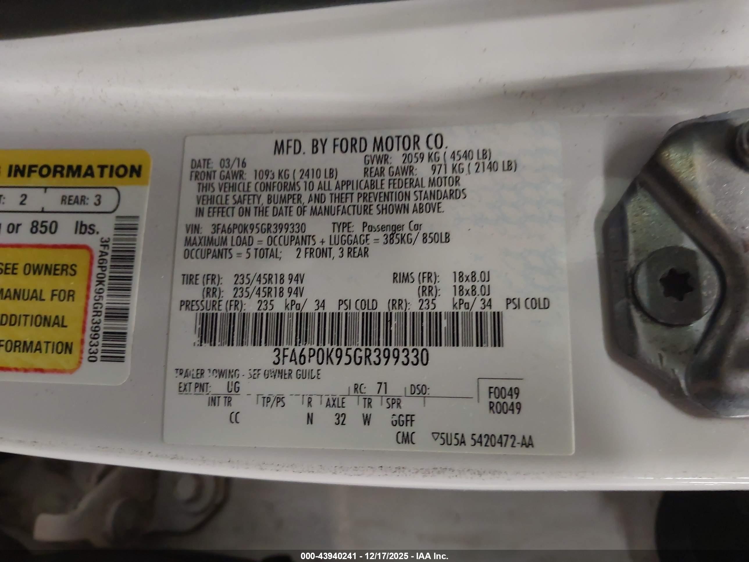 FORD FUSION image 9