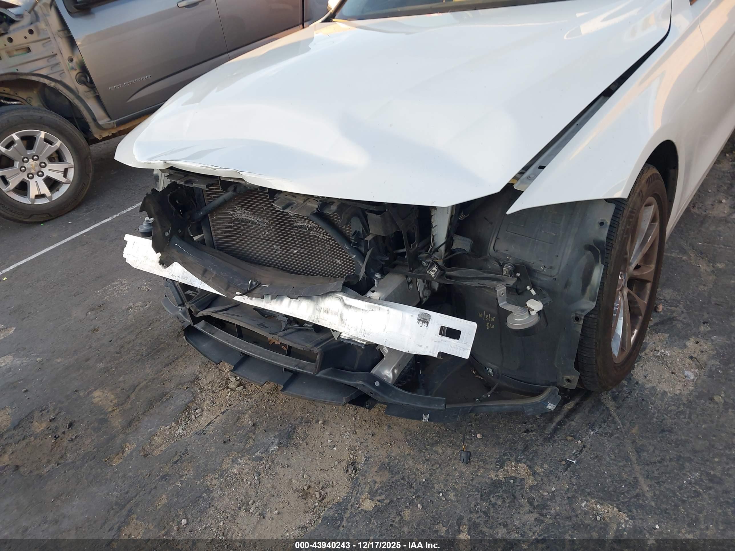 BMW 320I image 6
