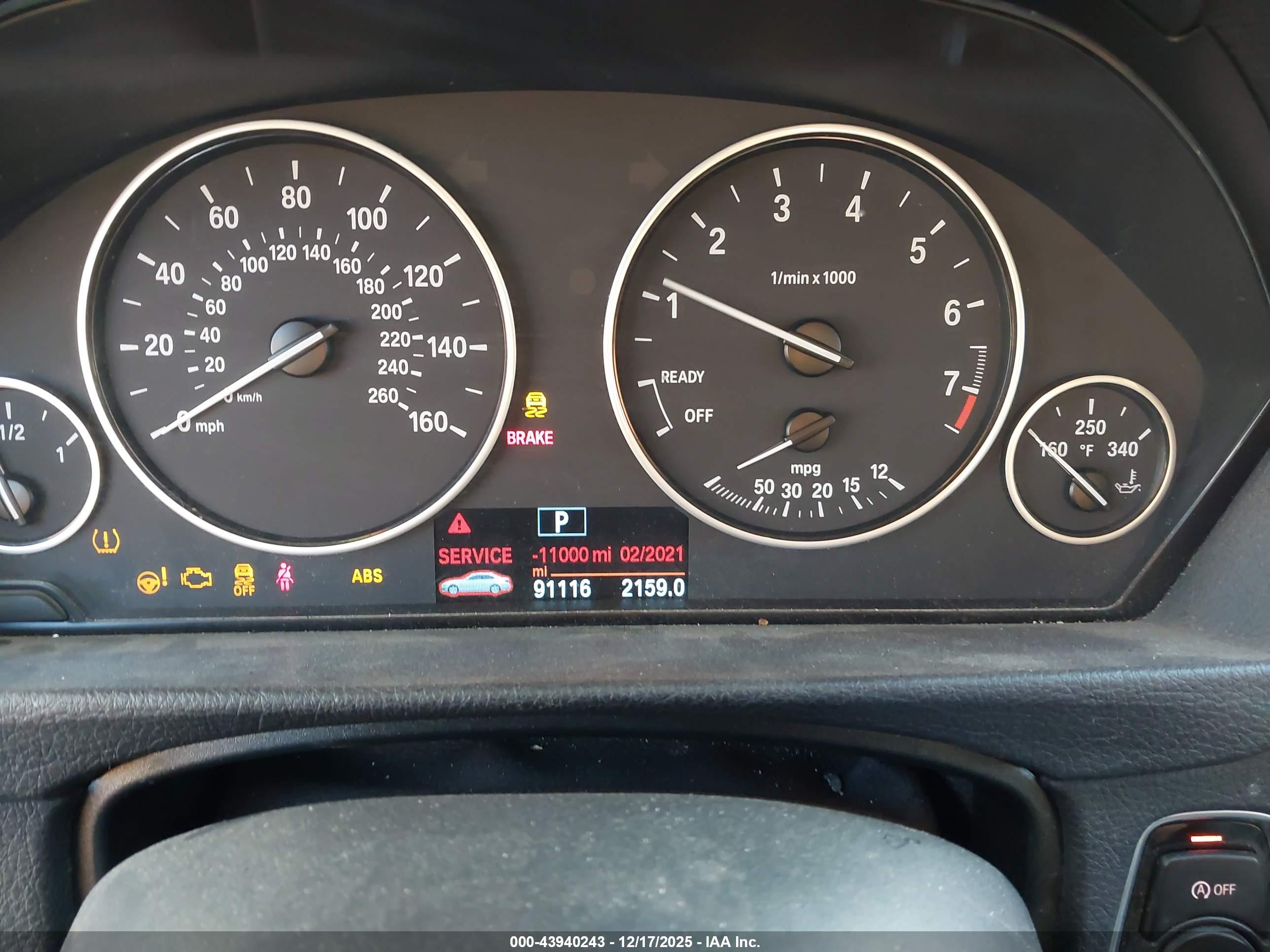 BMW 320I image 7
