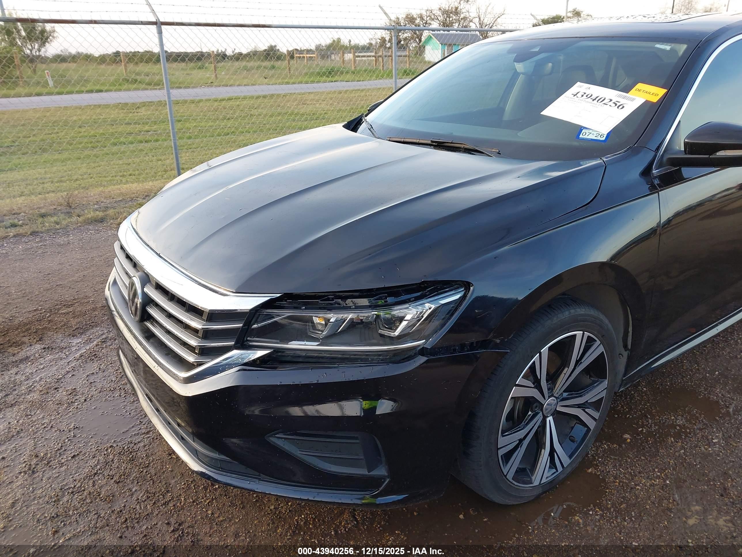VOLKSWAGEN PASSAT image 6