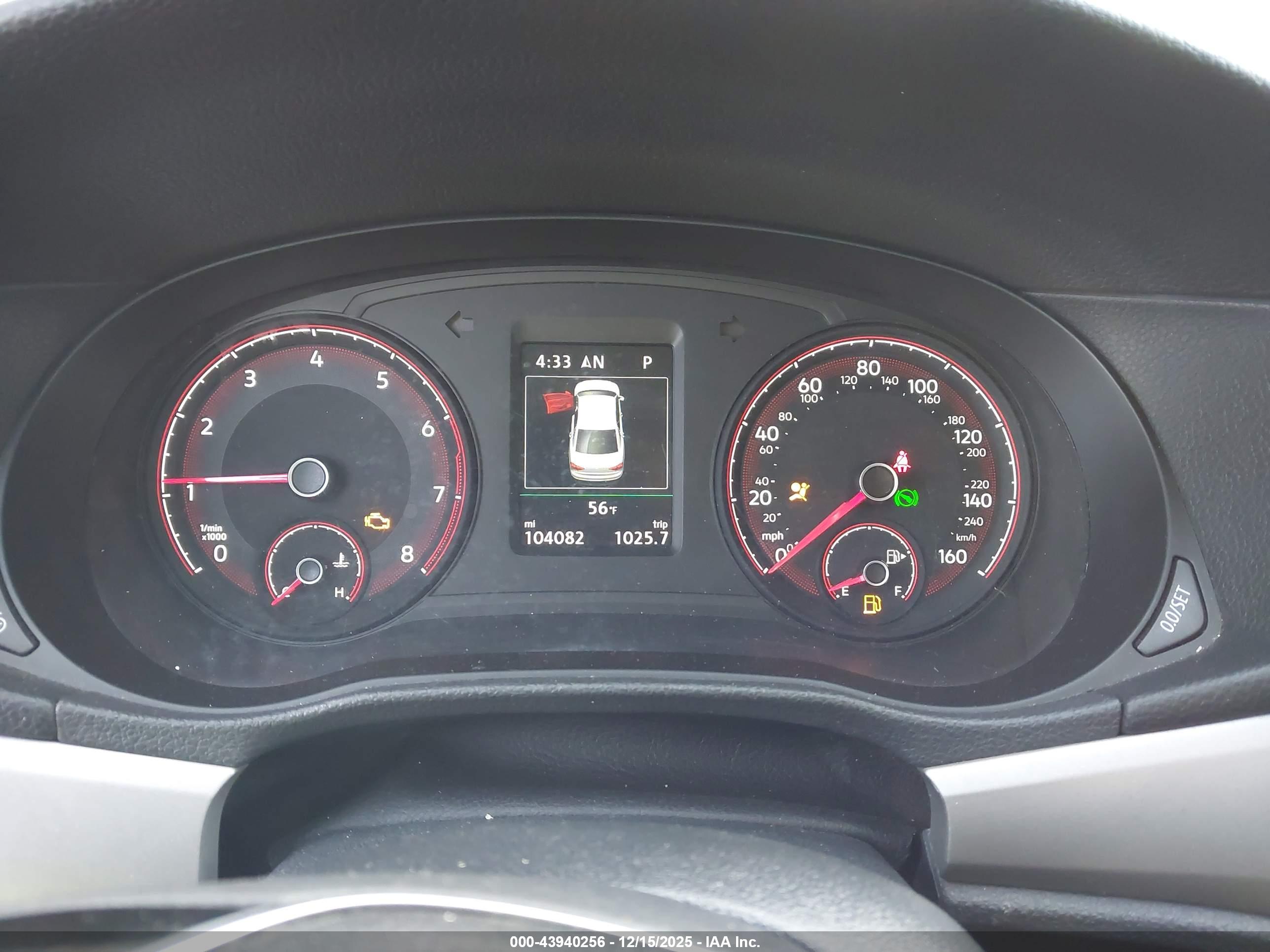VOLKSWAGEN PASSAT image 7