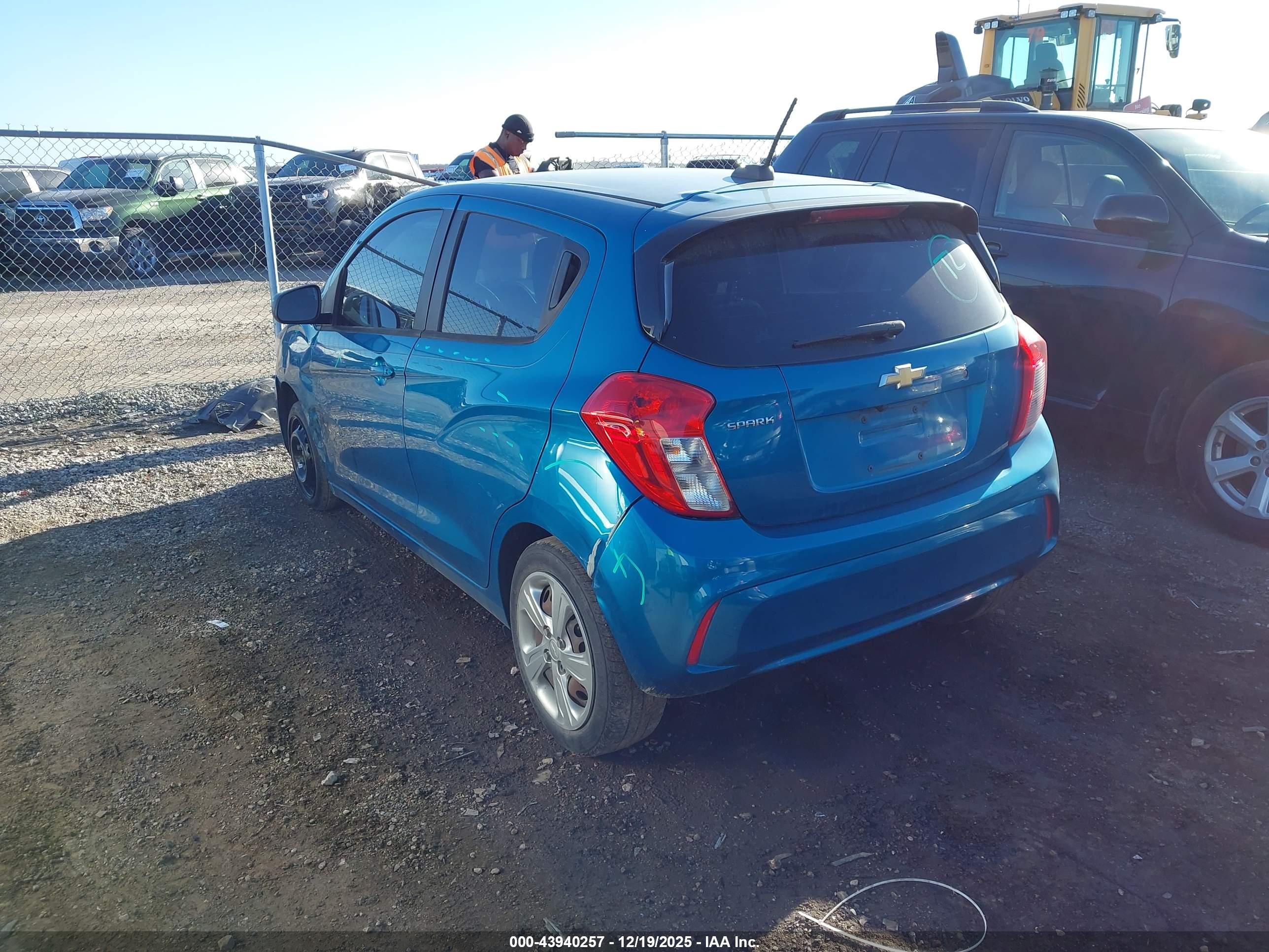 CHEVROLET SPARK image 3