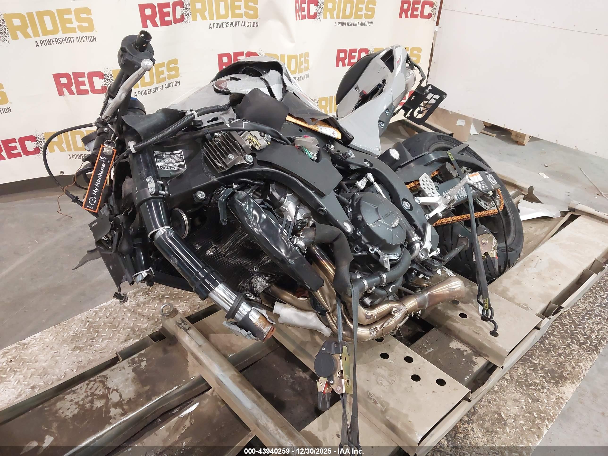 HONDA CBR600 image 2
